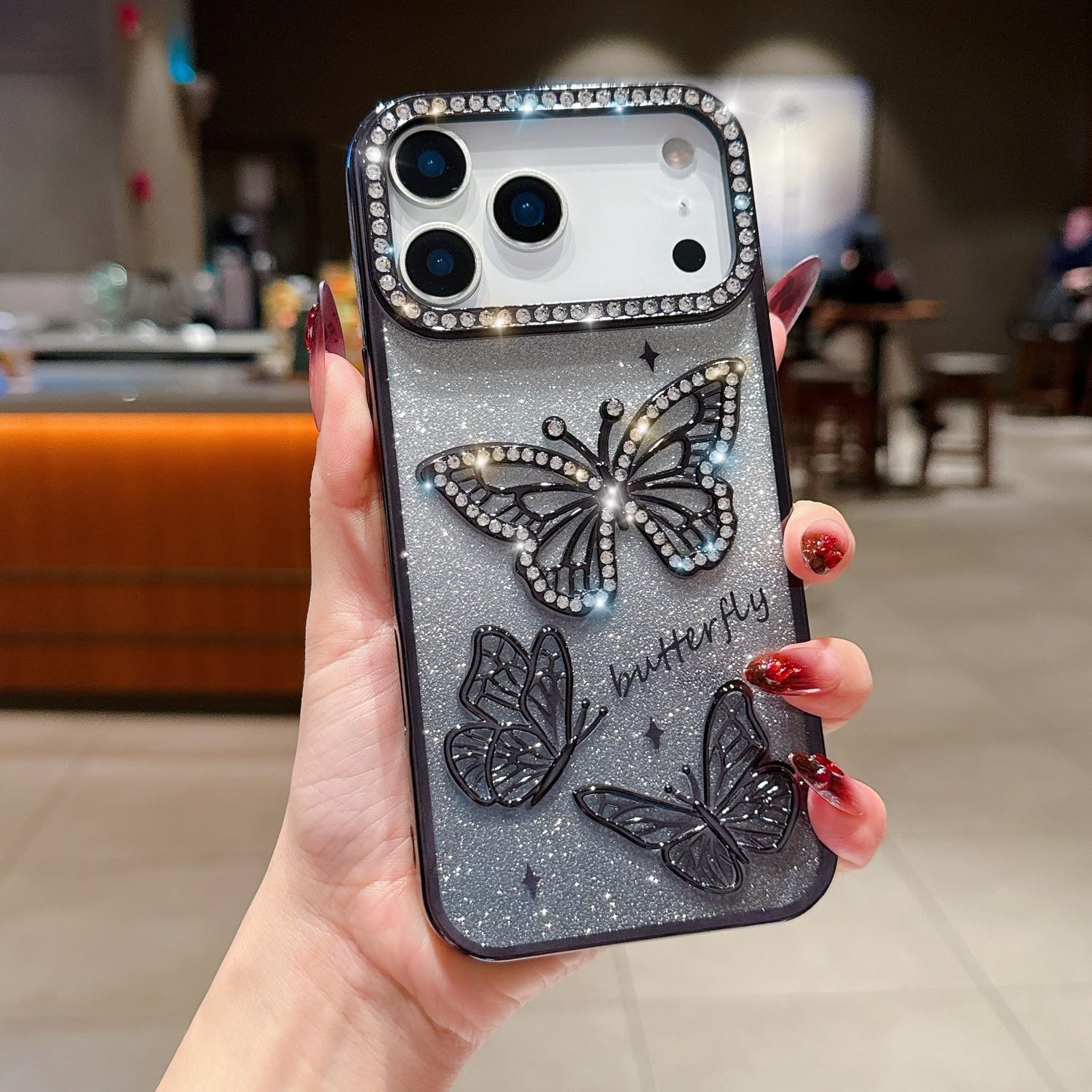 Coque iPhone 16 Plus noire silicone rigide antichoc évitant les rayures papillon - 6