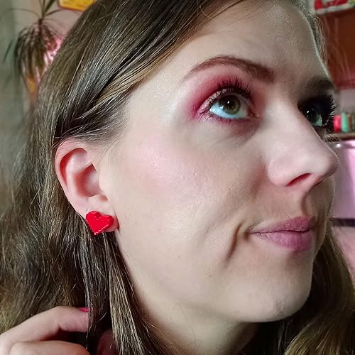 Miniatura 6 de Aretes gruesos de corazón de píxeles rojos grandes con postes de titanio hipoalergénicos sin níquel, retro videojuego Life Bar Gamer Studs San