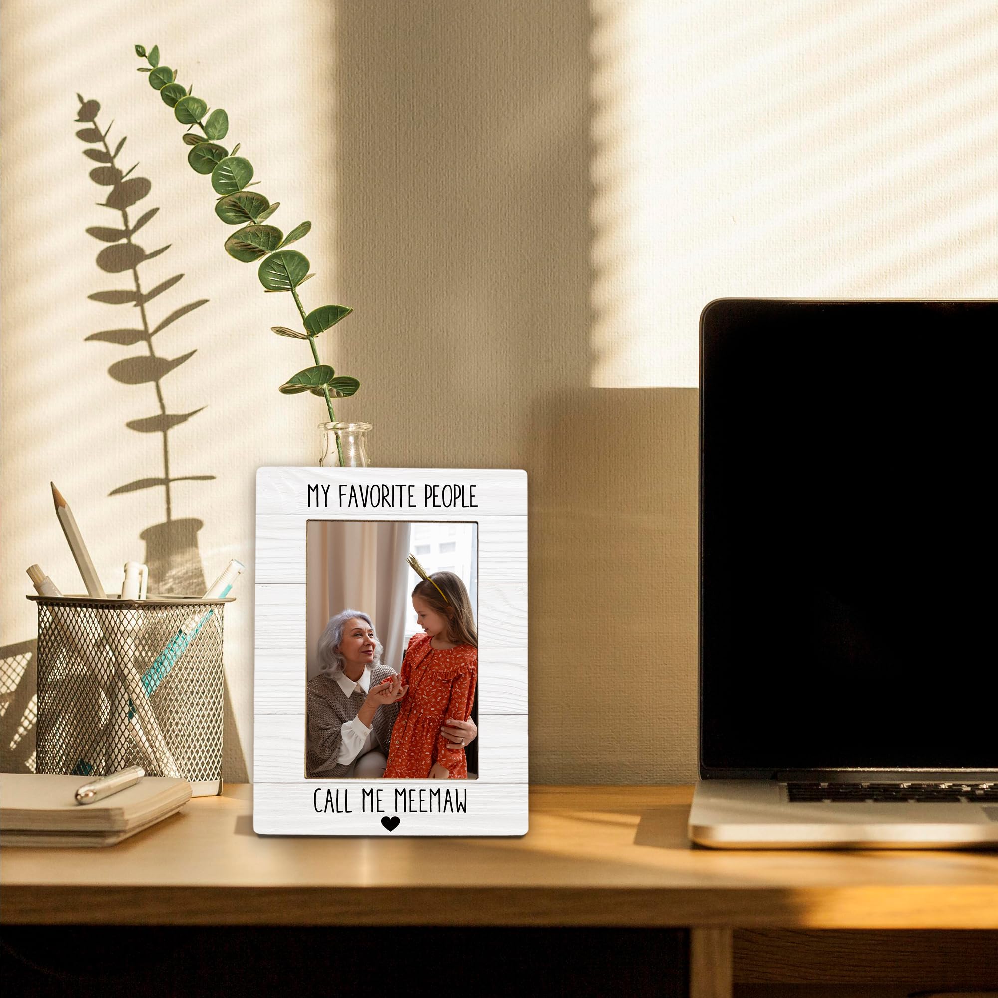 Meemaw Picture Frames, Gifts for Grandma, Mothers Day Birthday Gift for Grandma Nana Wooden Photo Frames, My Favorite People Call Me Meemaw Picture Photo Frame forDesk Table 4X6 Photos