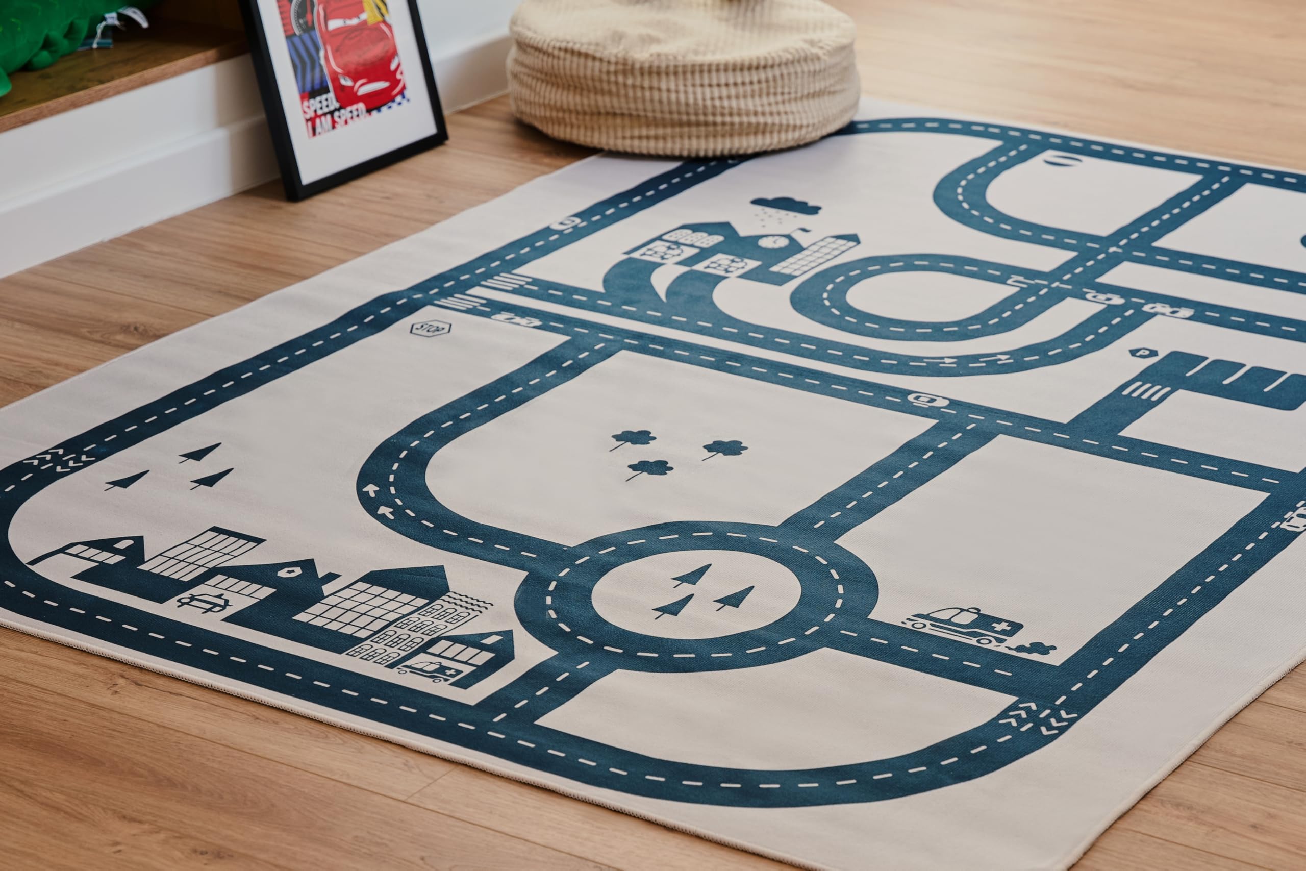 TAPISO Snooki Kinderteppich Straßen Auto Grau rutschfest 120 x 160 cm | Kinder Teppich Strapazierfähig Pflegeleicht weich Deko OEKO-TEX