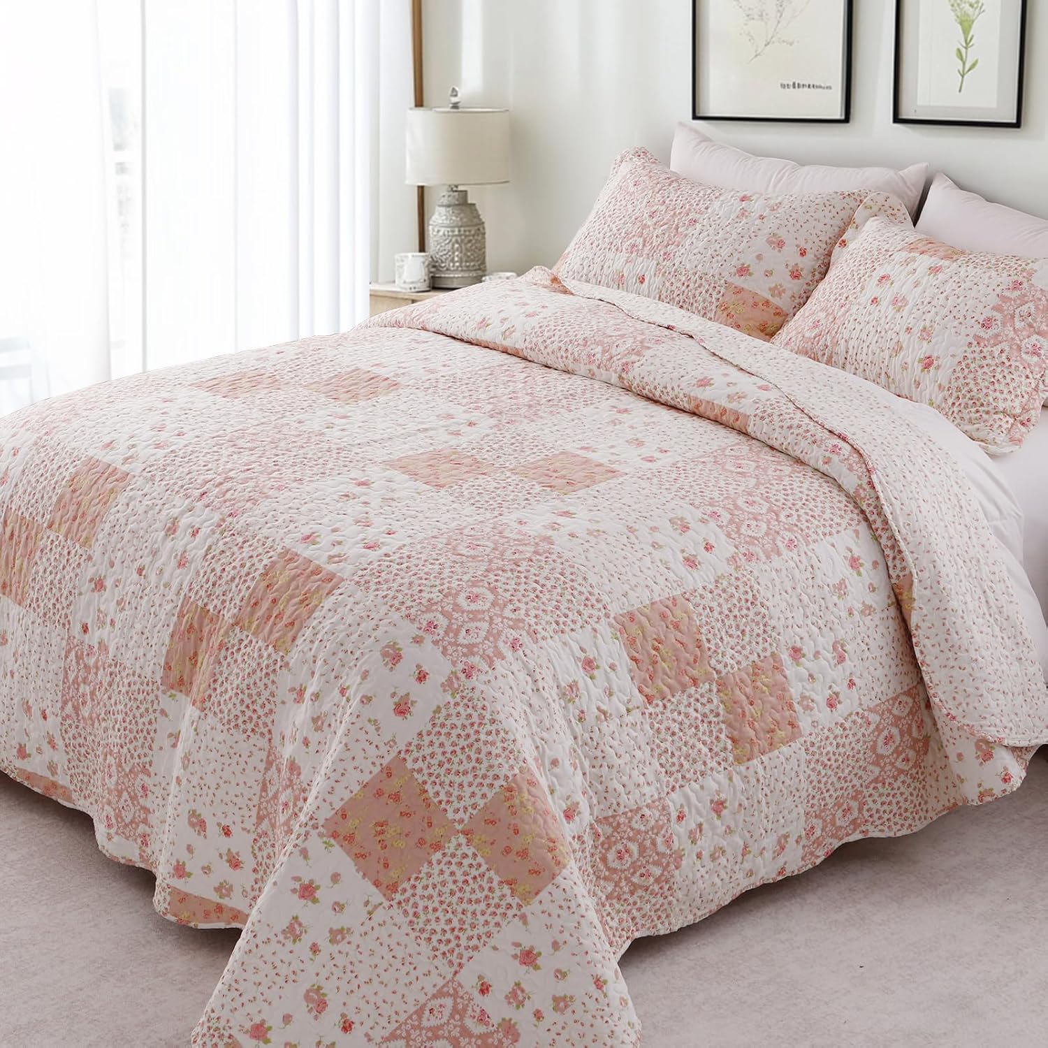 GOONE Queen Quilt Set 90"x90", Pink Floral Bedspread Reversible Quilted Bedding Set, 50% Cotton Blend Lightweight Washed Coverlet, Spring & Summer Quilt Set, Quilts Queen Size with 2 Pillow Shams