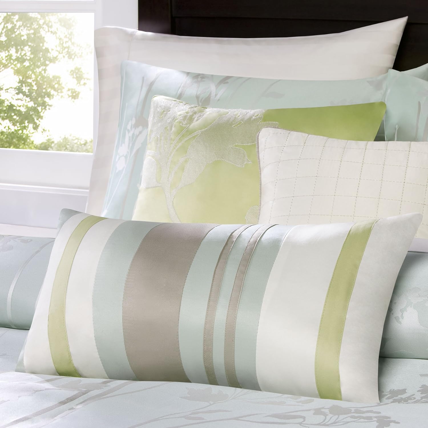 Madison Park Athena Jacquard Comforter Set – Ultra Soft Microfiber Bedroom Comforters, All Season Cozy Bedding with Matching Shams, Queen(90"x90"), Seafoam Green 8 Piece