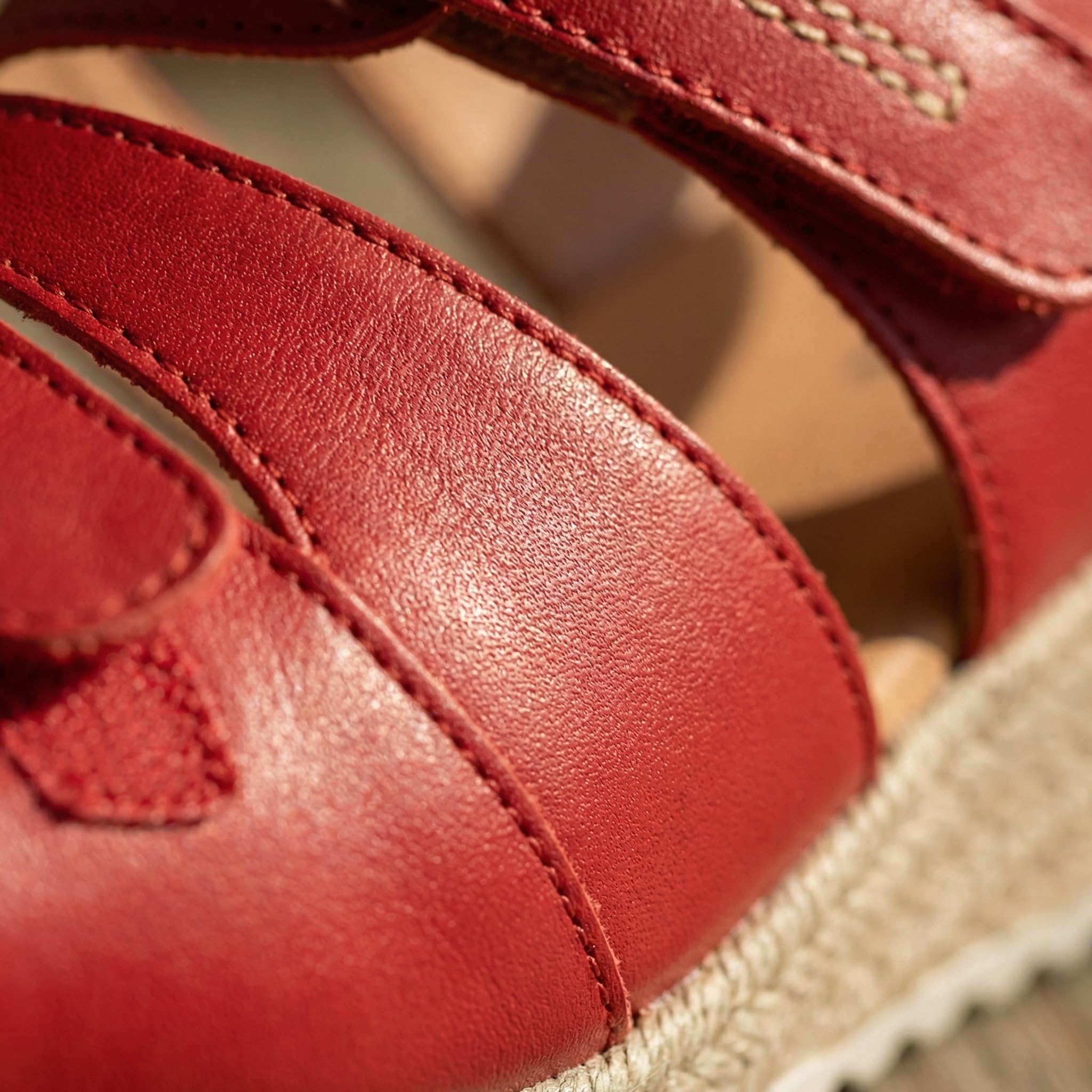 Sandalias para Mujer de Cuña Cómodas con Cierre de Velcro Ajustable | Zapatos de Verano Ergonómicos para Caminar, Ciudad y Playa | Fabricadas en España