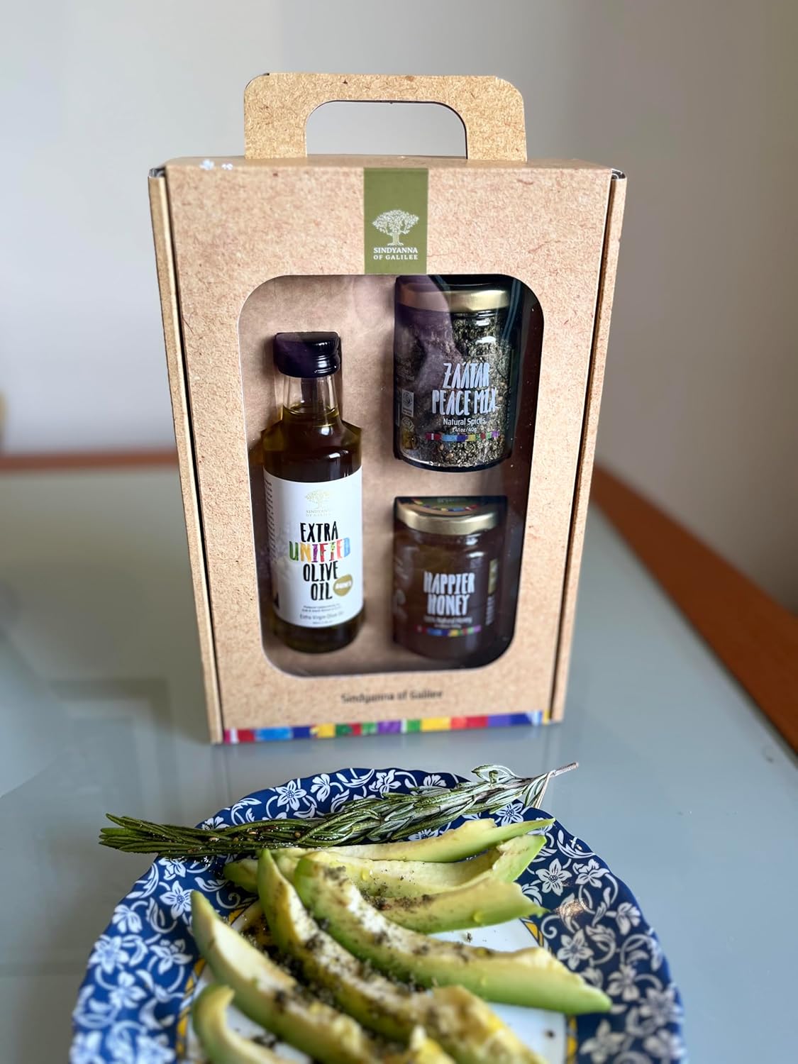 SINDYANNA OF GALILEE Extra Virgin Olive Oil, Natrual Honey and Zatar, 3 Pack, Gift Set (Oil/Honey/Zatar Set)