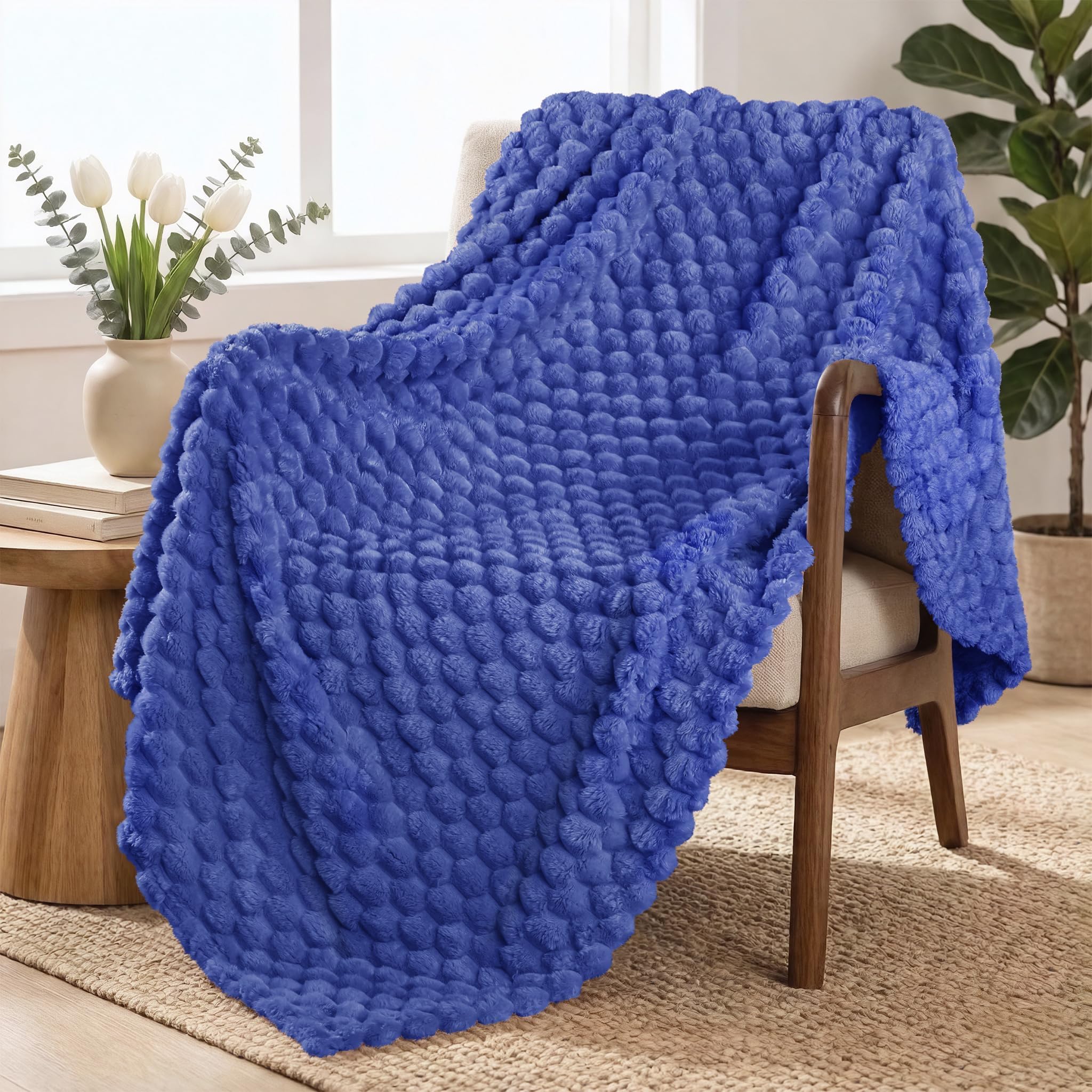 Exclusivo Mezcla Large 3D Fleece Throw Blanket for Couch, Cobalt Blue