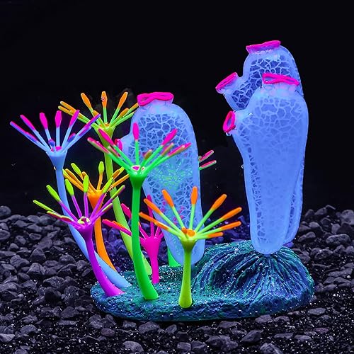Bluecoco Decoraciones de acuario que brillan en la oscuridad desata efectos visuales con gel de sílice suave, luces cambiantes y coloridos adornos
