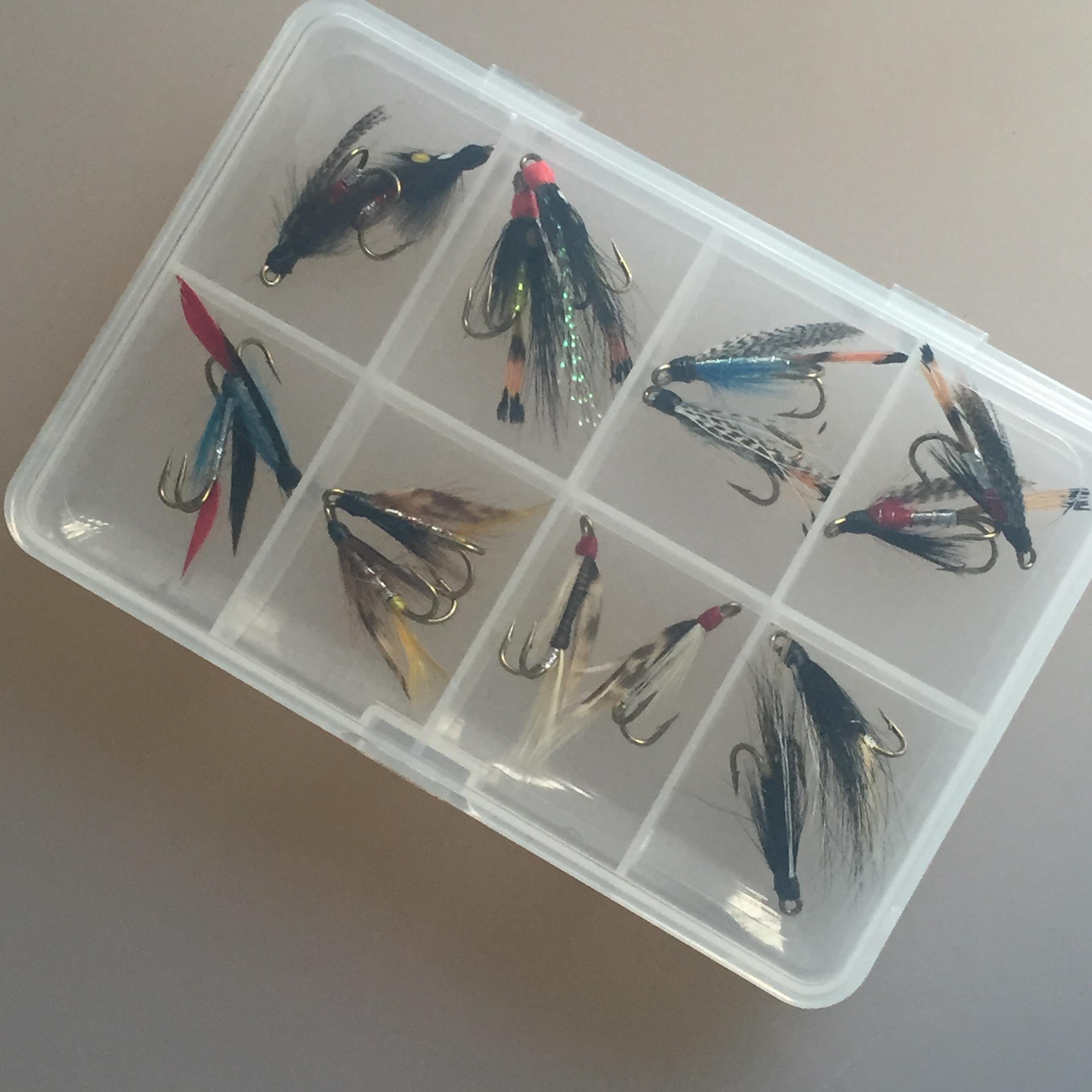 BestCity Fly Fishing Double Wet Flies for Seatrout and Small Salmon Set of 16 Size 8# 324