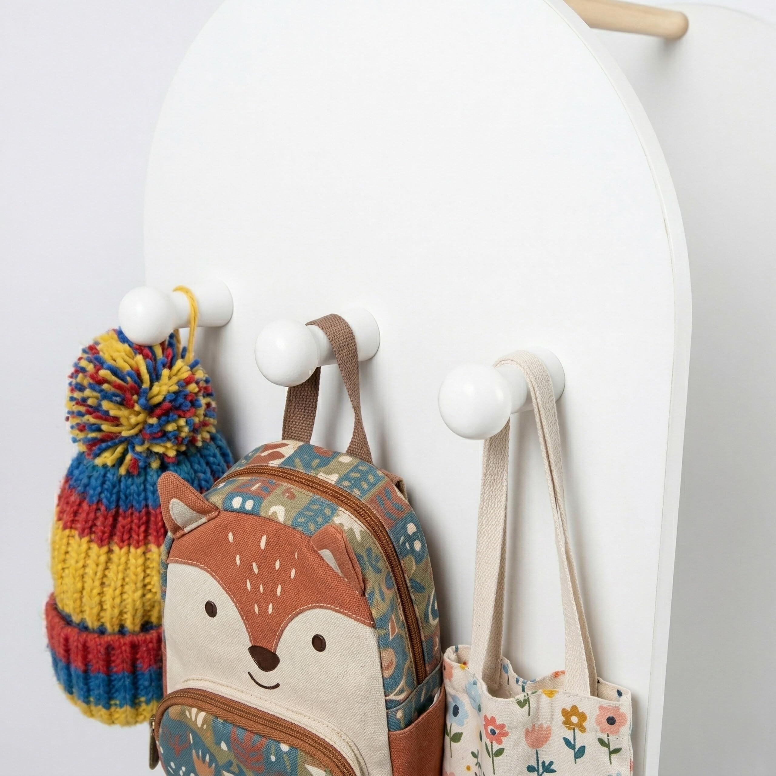 Relaxdays Kindergarderobe, 3 Haken, Kleiderstange & Aufbewahrungsbox, HxBxT: 108 x 97 x 35 cm, Kinderzimmer, weiß