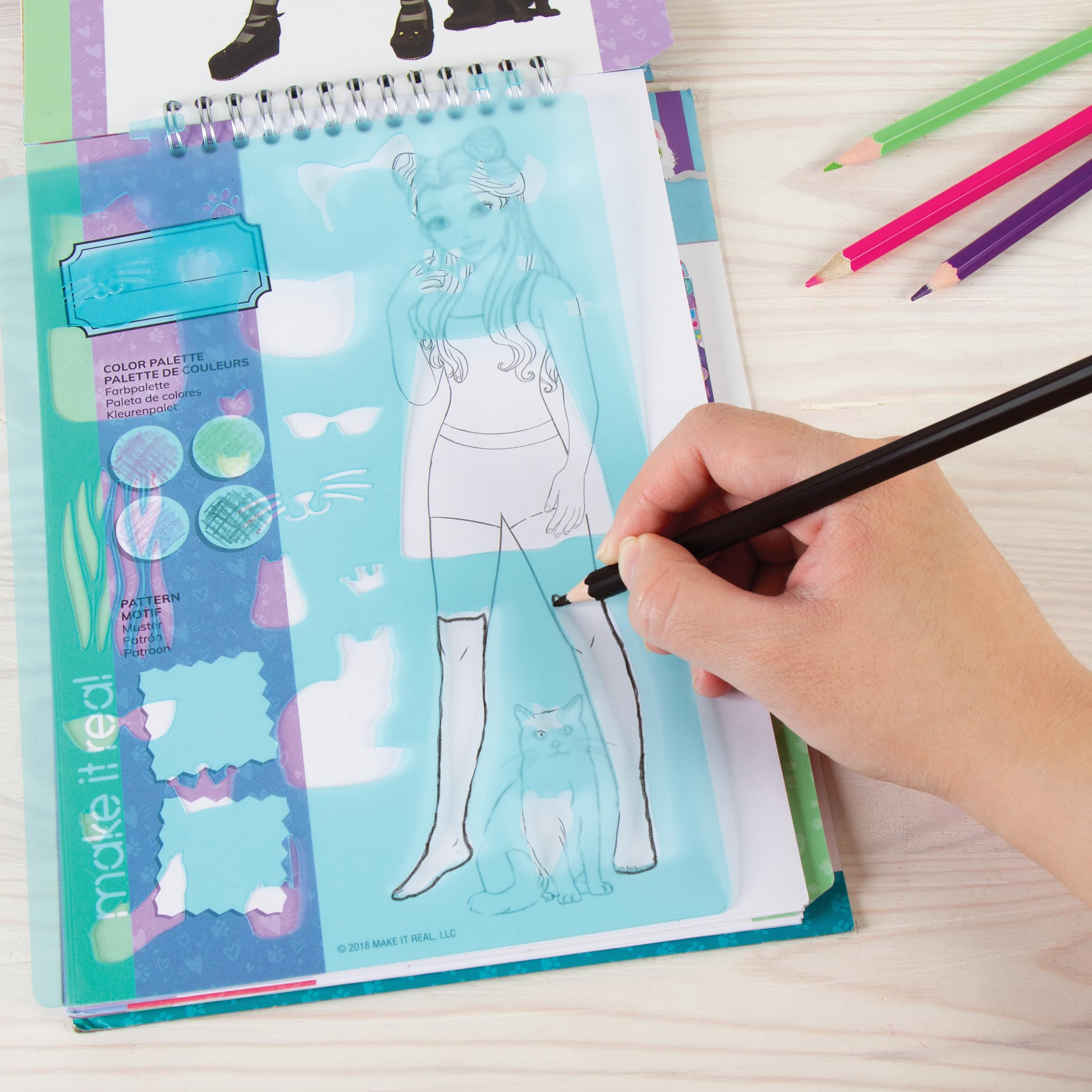 Make it Real - Fashion Design Sketchbook: Pretty Kitty (3204)