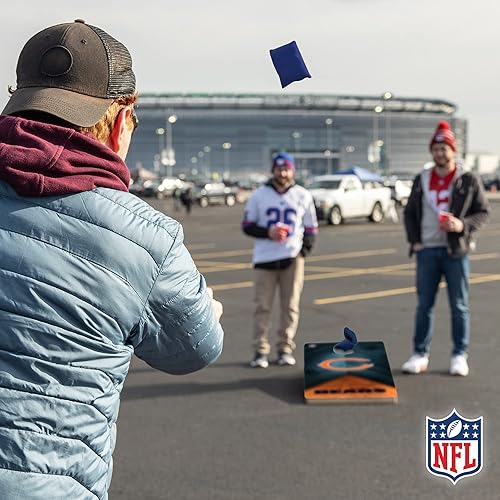Miniatura 7 de Wild Sports NFL - Juego de Cornhole de fútbol americano de 2 x 4 pies, tamaño reglamentario, de madera maciza con impresión directa, gráficos de
