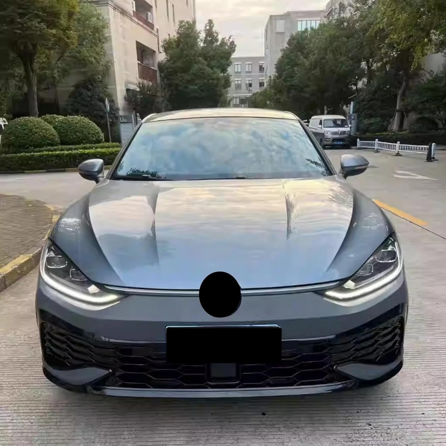 スタイルフロントバンパーアセンブリグリルフォグランプフレーム VW Lamando CS ボディキットカーアクセサリーと互換性あり