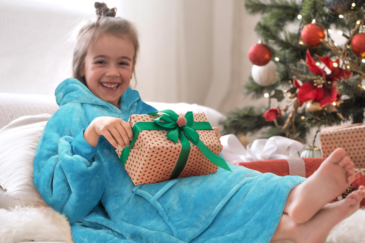 Solaris Wearable Blanket Hoodie for Kids - Warm Soft Gift, Oversized Cozy Sherpa Fleece Sweatshirt Pullover for Teens, Girls, Boys, Large Pocket, Light Blue - Image 7