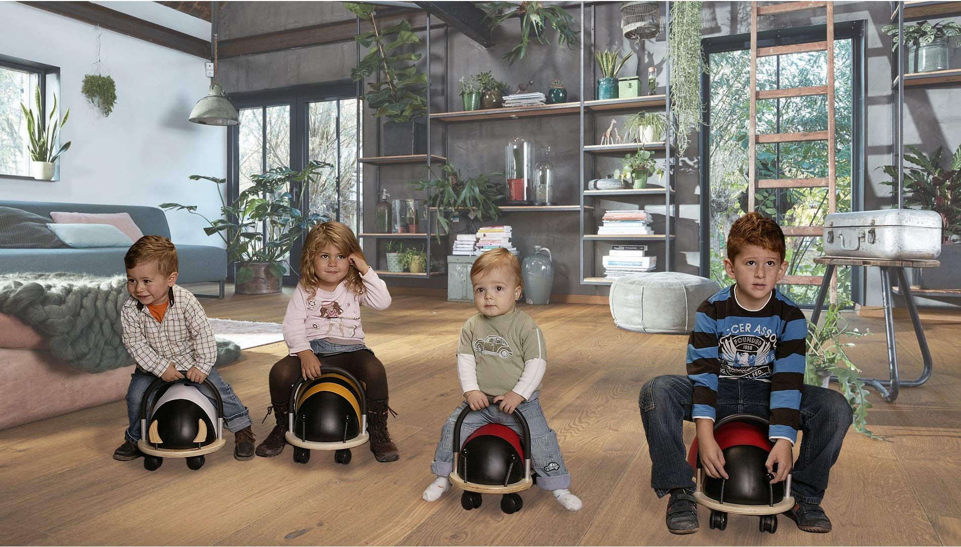 Wheely Bug Rutscher Kinderfahrzeug 3+ groß 51110 Maus +Eisbär | Rutschfahrzeug, Bürostuhlrollen Holzkorpus Indoor Rollen Kinder Oma Opa Grau