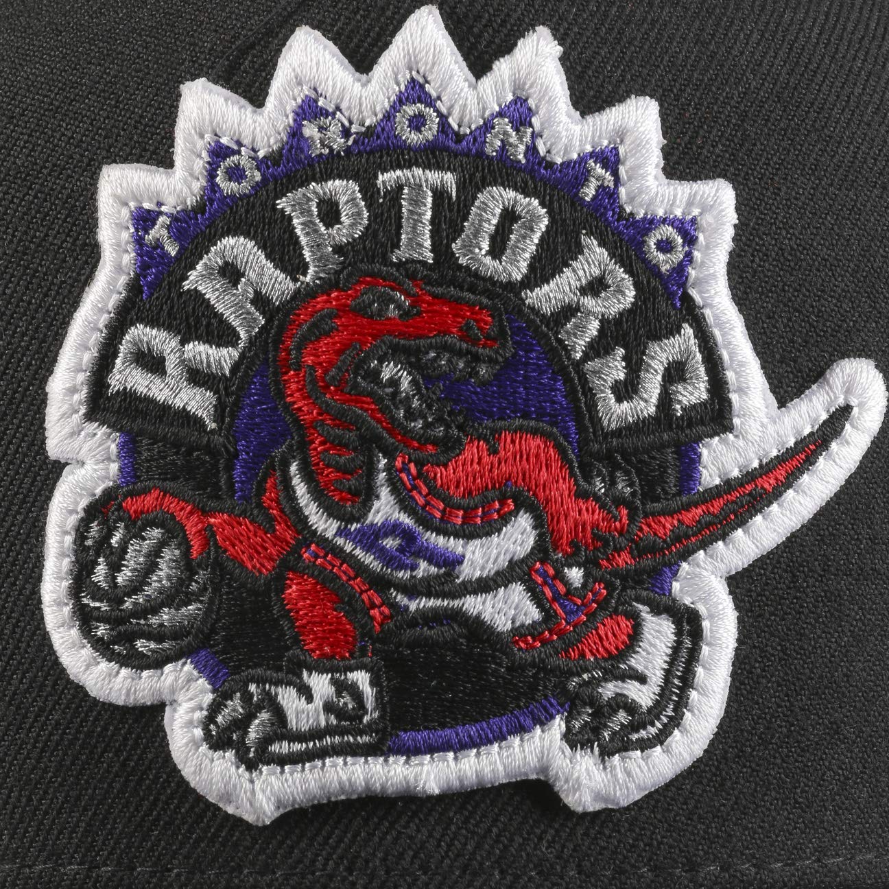 Gorra Mitchel & Ness Raptors Negro MN-HWC-INTL602-TORRAP-BLK
