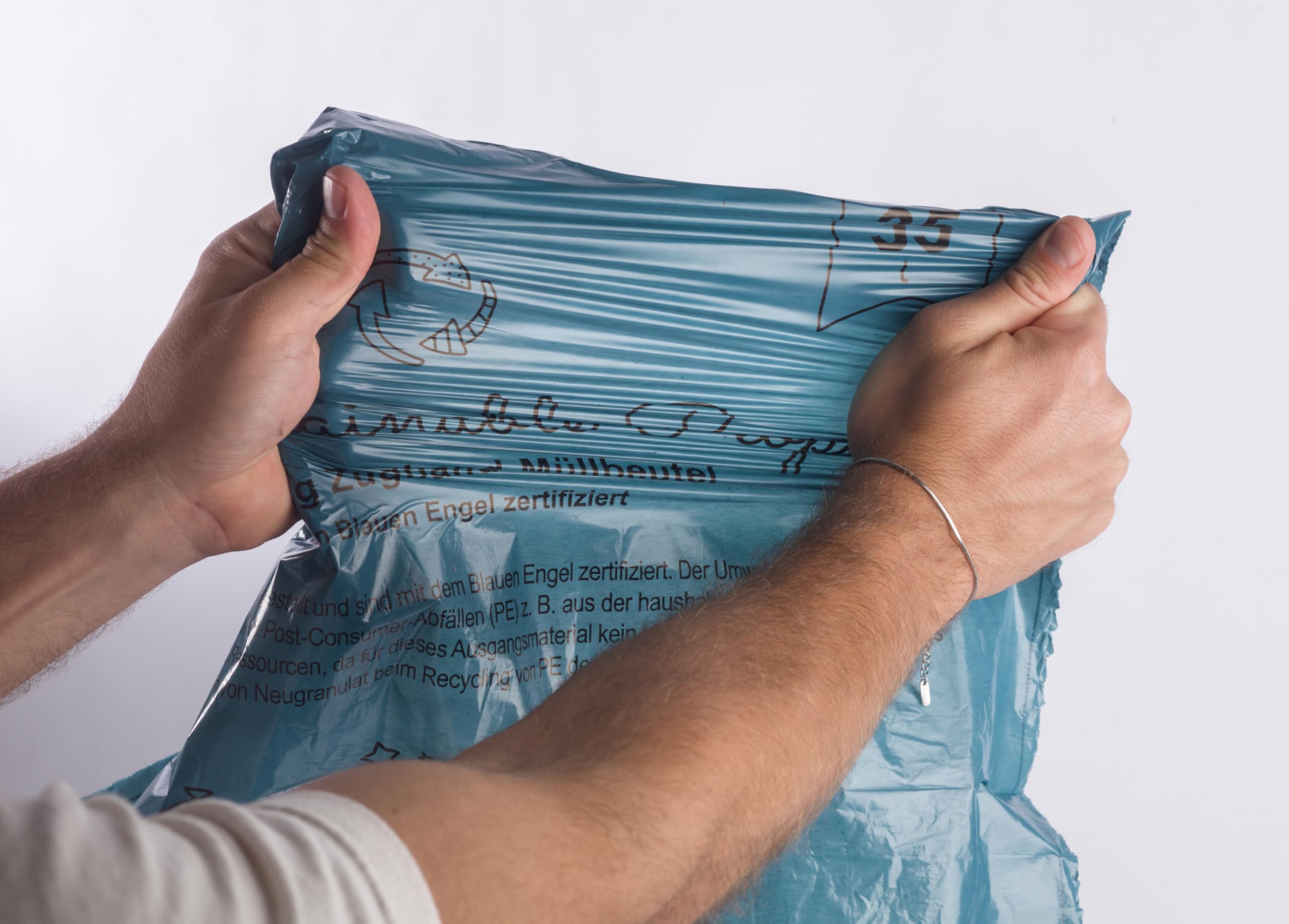 TSP - Bolsas de basura recicladas con cordón (35 L, 90% de residuos post-consumo, certificado Blauer Engel), seguras y resistentes a la rotura, para la recogida de residuos y reciclables (35 litros