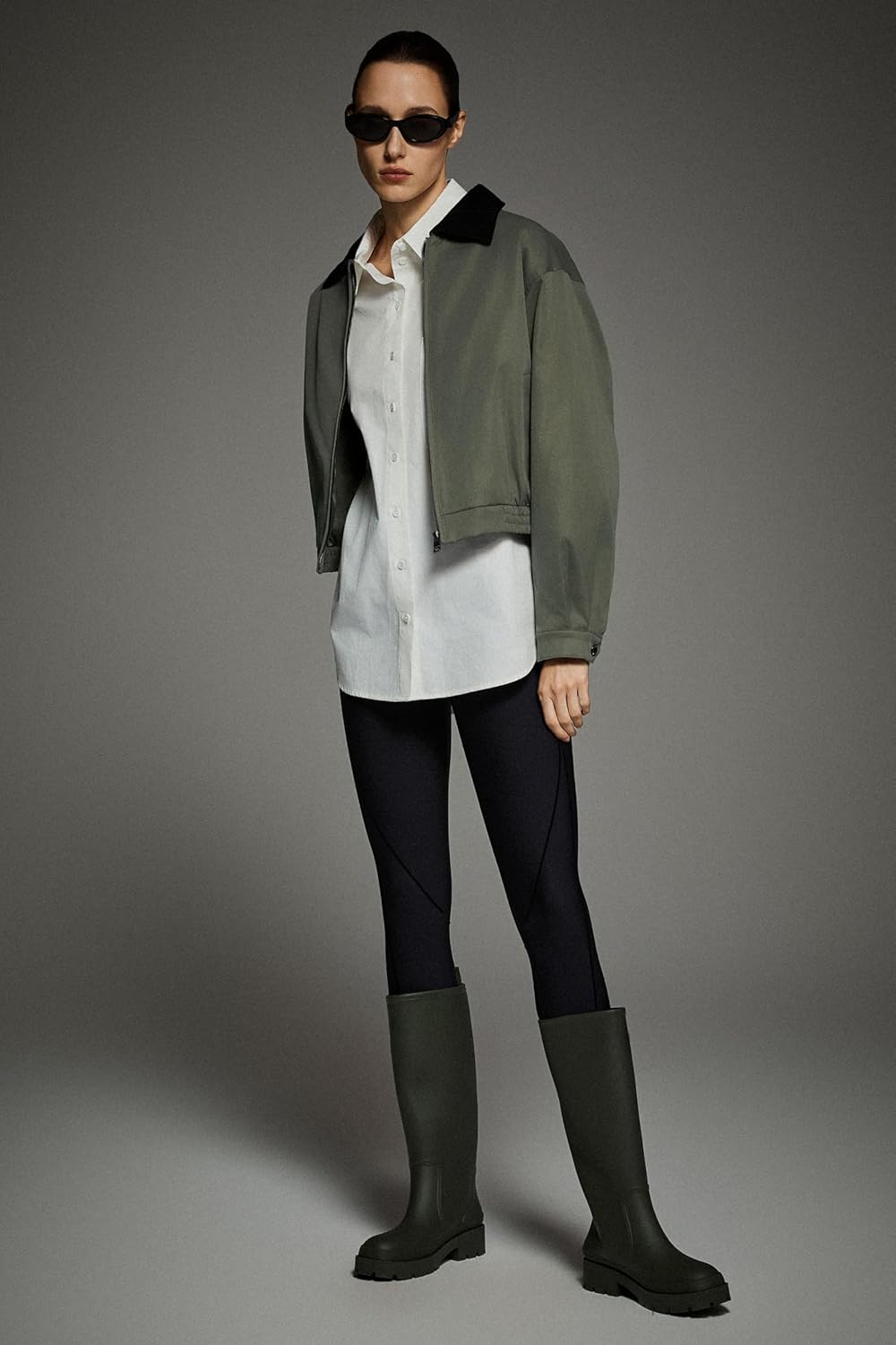 Orolay Women's Cropped Barn Jacket Casual Utility Zip Up Jacket Corduroy Collar Fall Trench Coat - Image 8