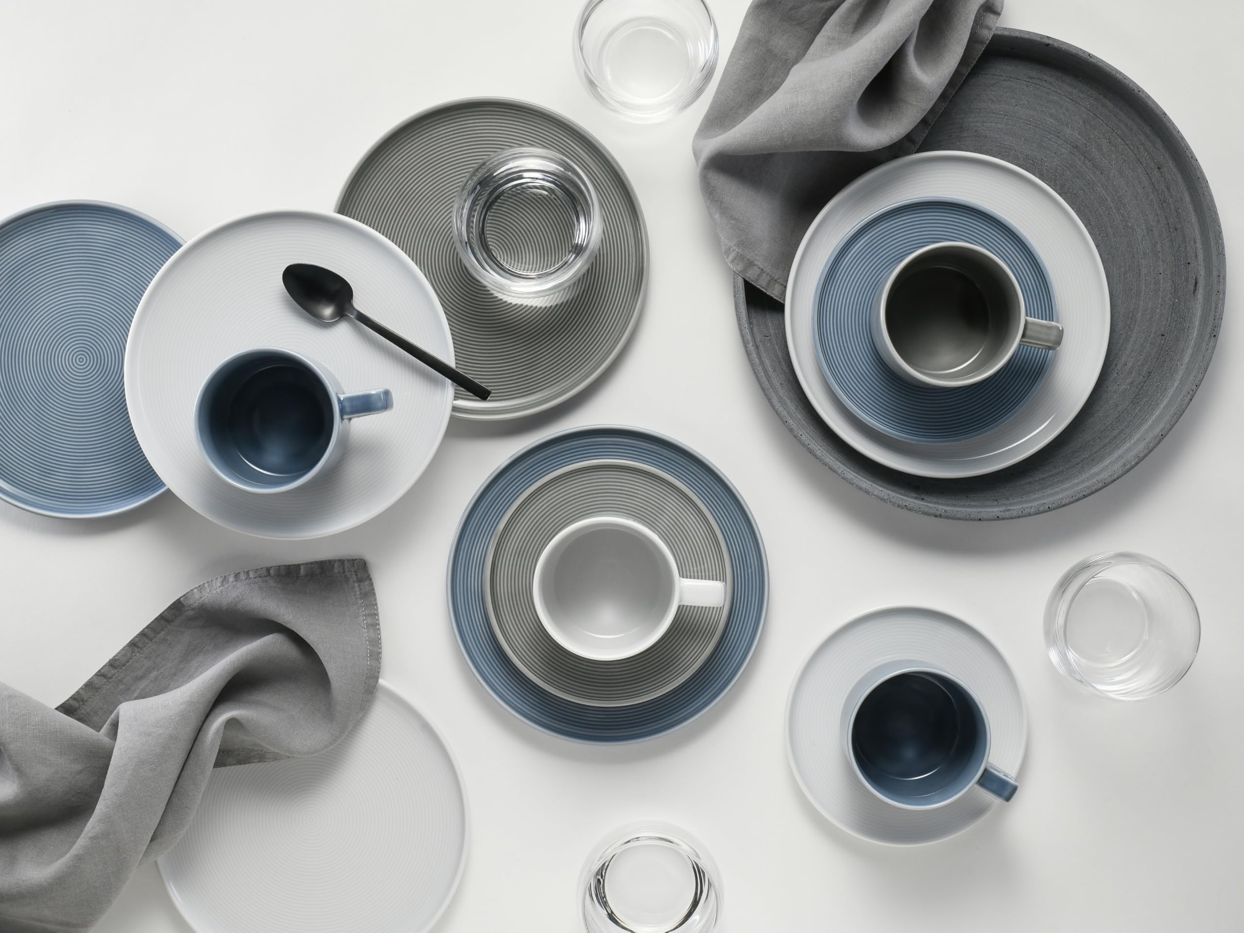 CreaTable, 25073, seria Session Urban, 18-częściowy zestaw naczyń dla 6 osób, porcelanowy serwis do kawy, nadaje się do mycia w zmywarce i używania w kuchence mikrofalowej, wyprodukowano w Europie