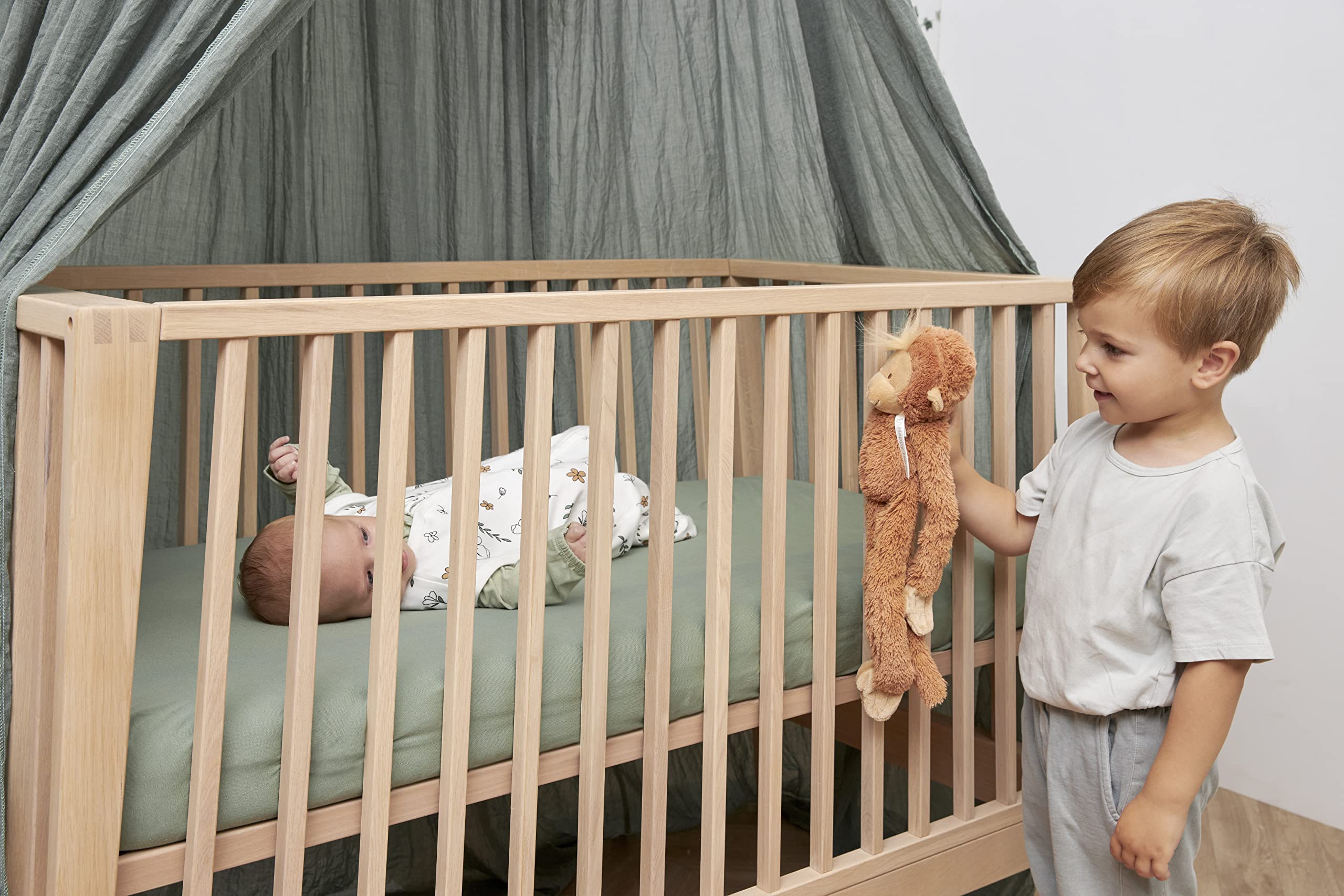 Meyco Baby Uni Drap de lit (Drap de qualité Jersey Doux, 100% Coton, Ajustement Parfait grâce à l'élasticité sur Tout Le pourtour, Respirant, Taille : 60 x 120 cm), Vert forêt (Lot de 4)