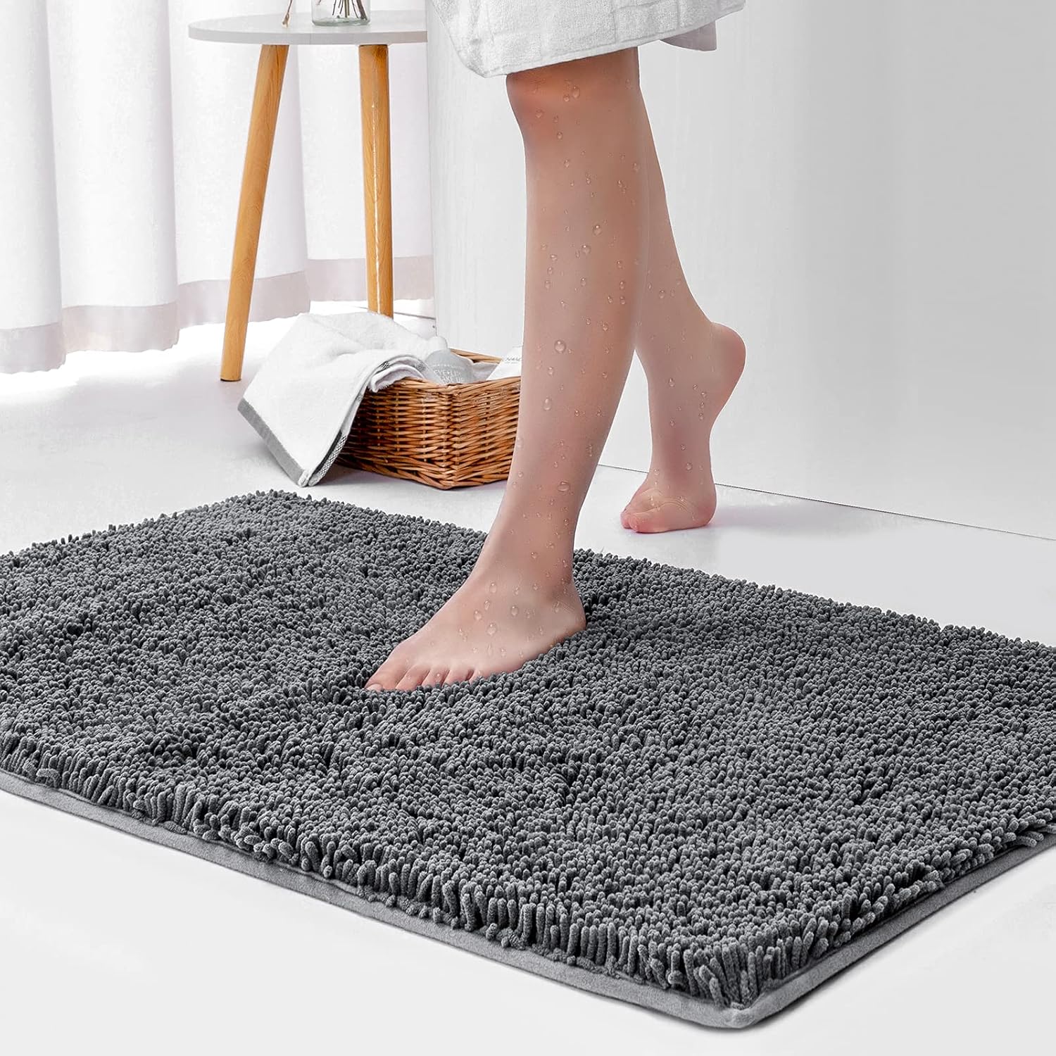 WOWLIVE Bathroom Rugs Bath Mats Non Slip 32”x20” Absorbent Soft Shaggy Chenille Fine Fiber Plush Carpet Machine Wash Dry for Shower Sink and Tub, Grey