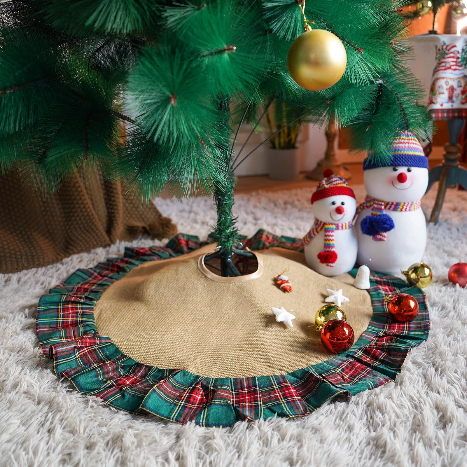 ARTABLE Christmas Tree Skirt Green Plaid Checkered Snowflake Pom Pom for Christmas Home Kitchen Holiday Decor (Christmas Green Plaid, 36 Inch Round)