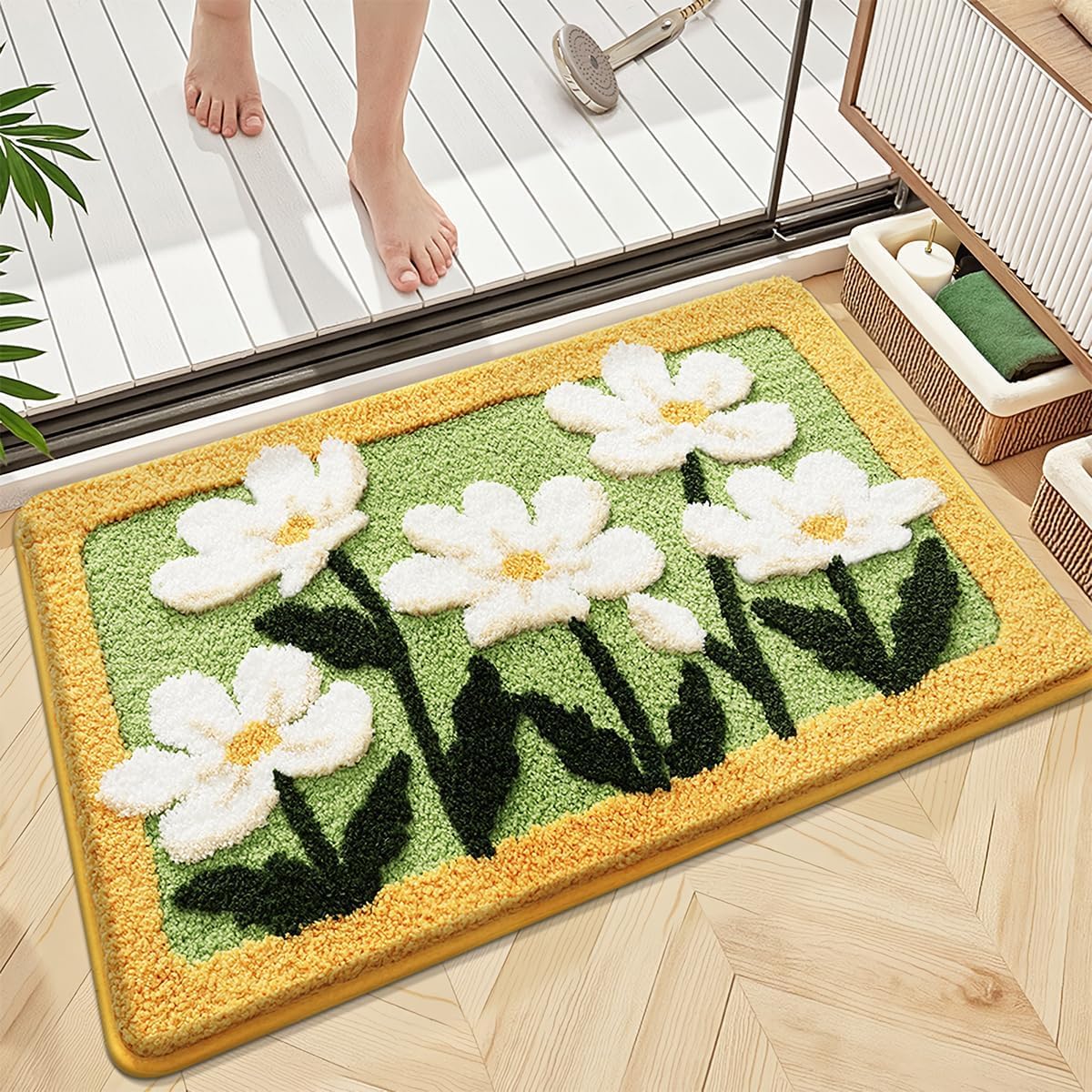 Floral Bath Mat Cute Modern Rug Super Absorbent and Non Slip Carpet Machine Washable for Dining Room, Kitchen and Shower (31"x20", Beige Flowers)