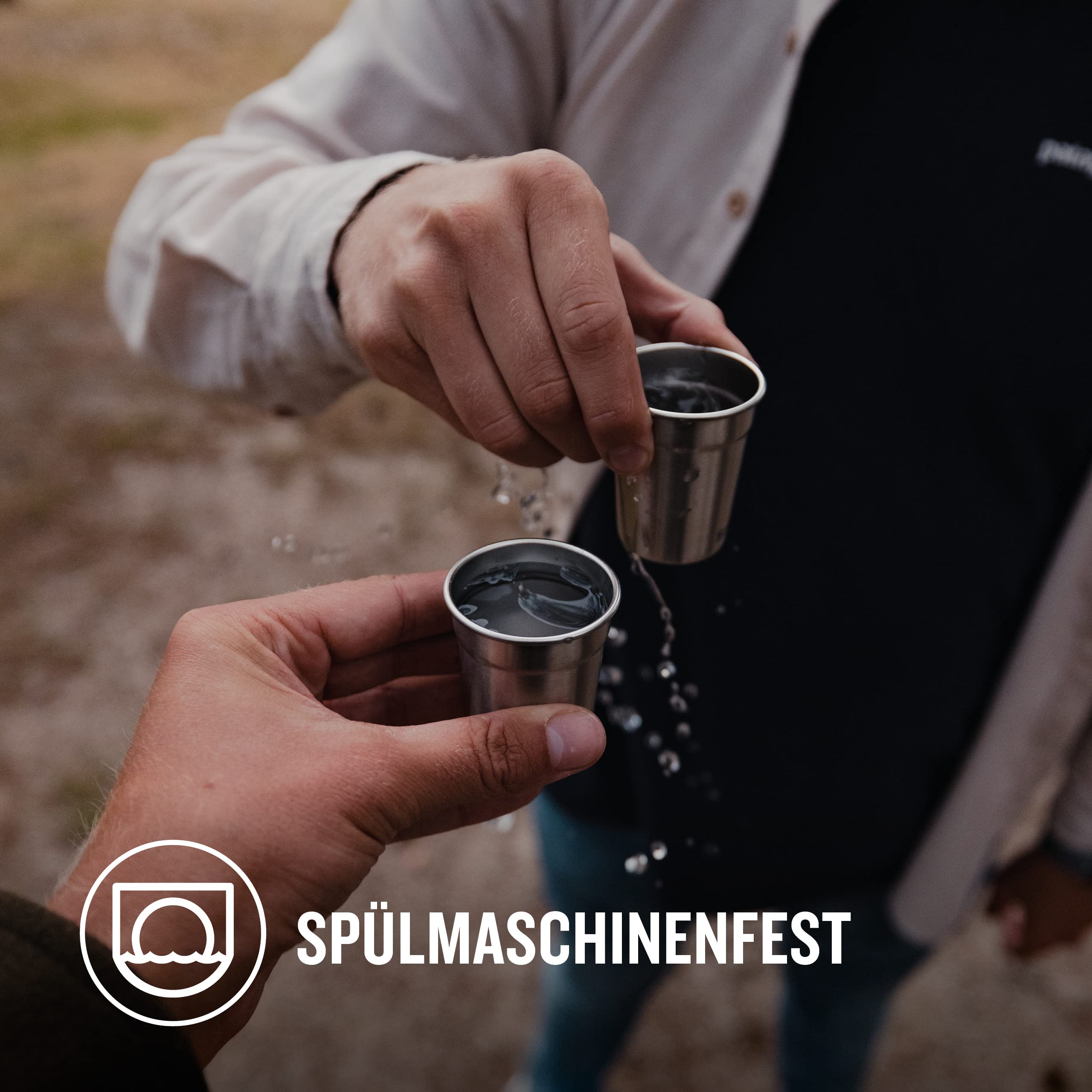 Stanley 1913 Adventure Pre-Party Set - Matte Black | 6-teiliges Set - Flachmann und Shotgläser - BPA-frei - Stapelbar - Spülmaschinenfest