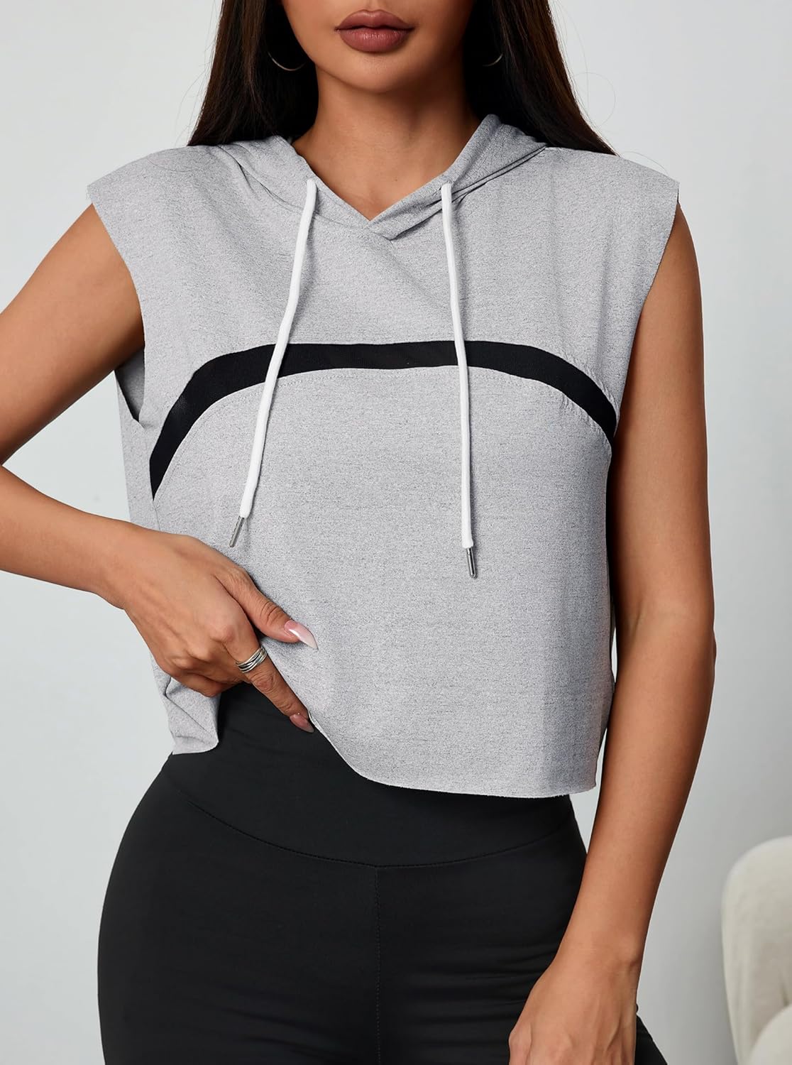 LilyCoco Womens Sleeveless Hoodie Cropped Tank Tops Activewear Criss Cross Shirt - Image 3