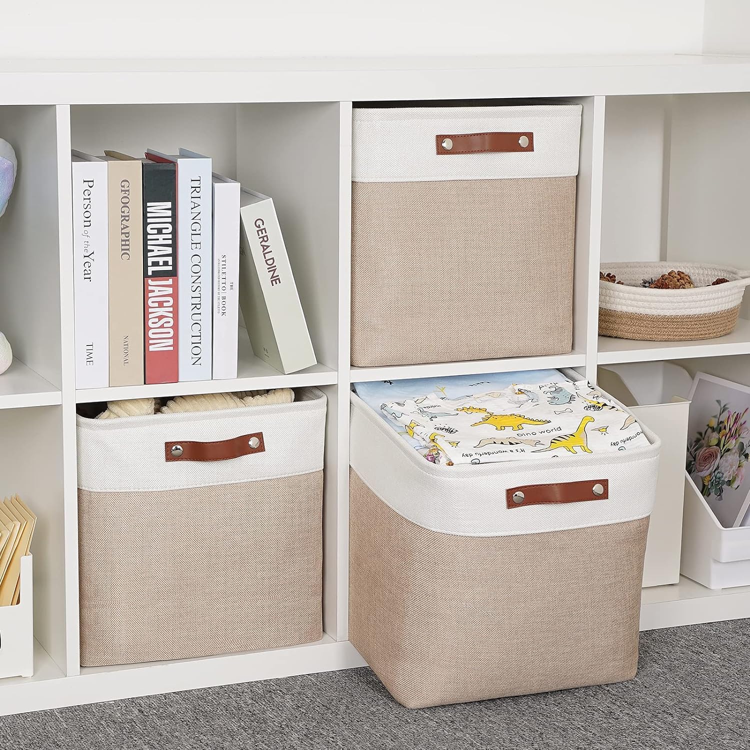 Scatola Portaoggetti in Tessuto, Set da 3 Cubi, 30x30x30cm, con Manico in Finta Pelle per Scaffali, Armadi, Cachi e Bianco