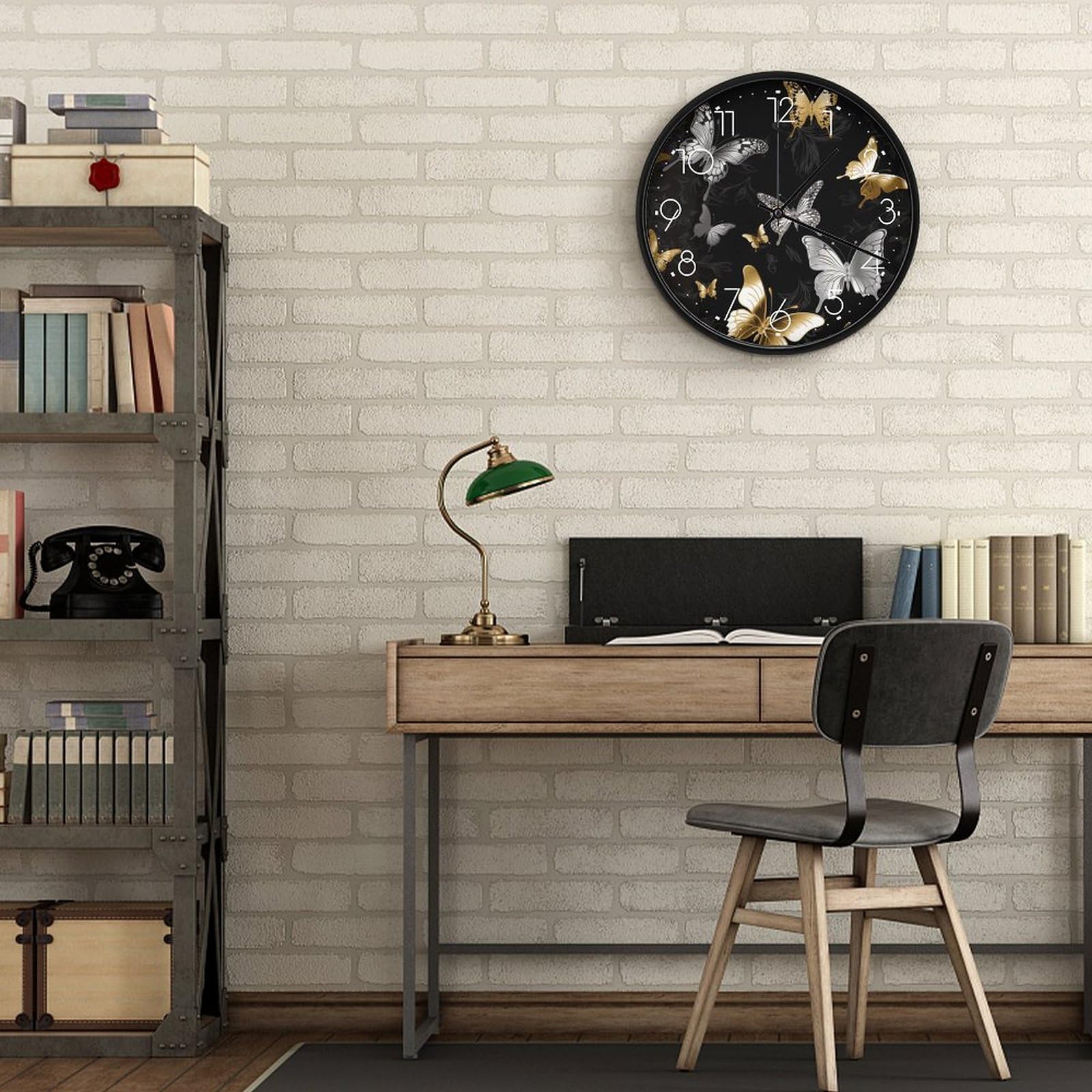 VIDI Horloge murale silencieuse avec papillons blancs dorés et noirs, 25,4 cm, horloge analogique moderne sans tic-tac décorative pour cuisine, bureau, salle de bain, chambre à coucher