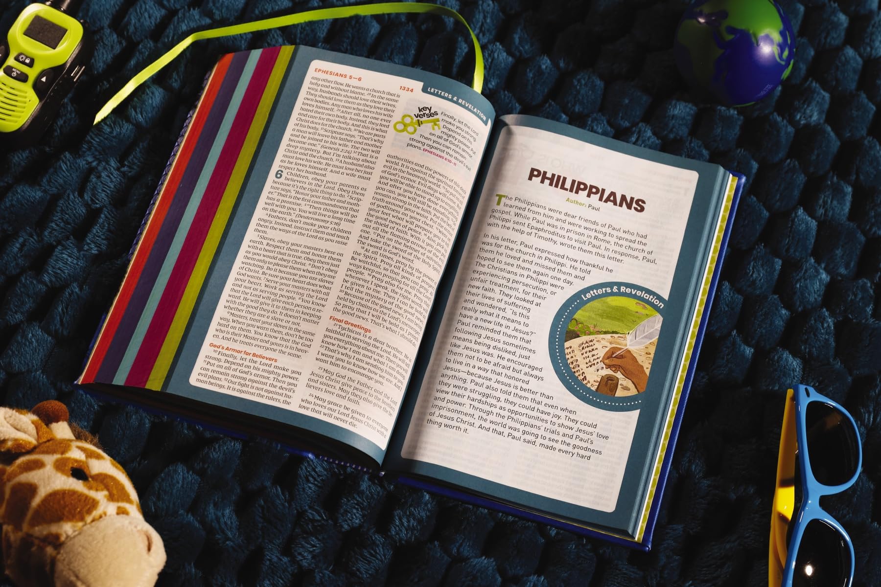 NIrV, Tiny Theologians Bible, Leathersoft over Board, Blue, Comfort Print: A Beginner’s Guide to the Bible – for Kids