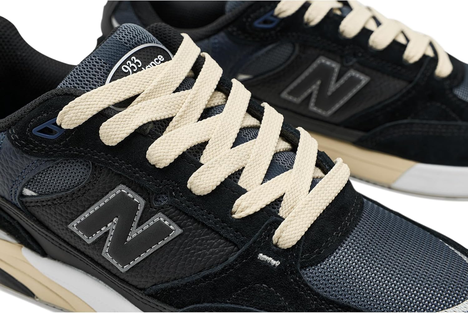 New Balance Unisex-Adult 933 Andrew Reynolds