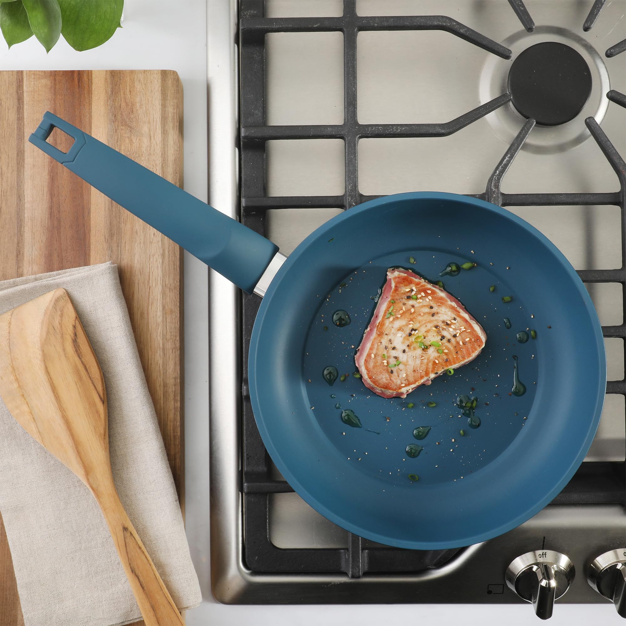 Gibson Home Helensburgh 7-Piece PFA-Free Ceramic Nonstick Carbon Steel Cookware Set – Blue Pots and Pans with Glass Lids, Saucepan, Dutch Oven, Fry Pan view 5