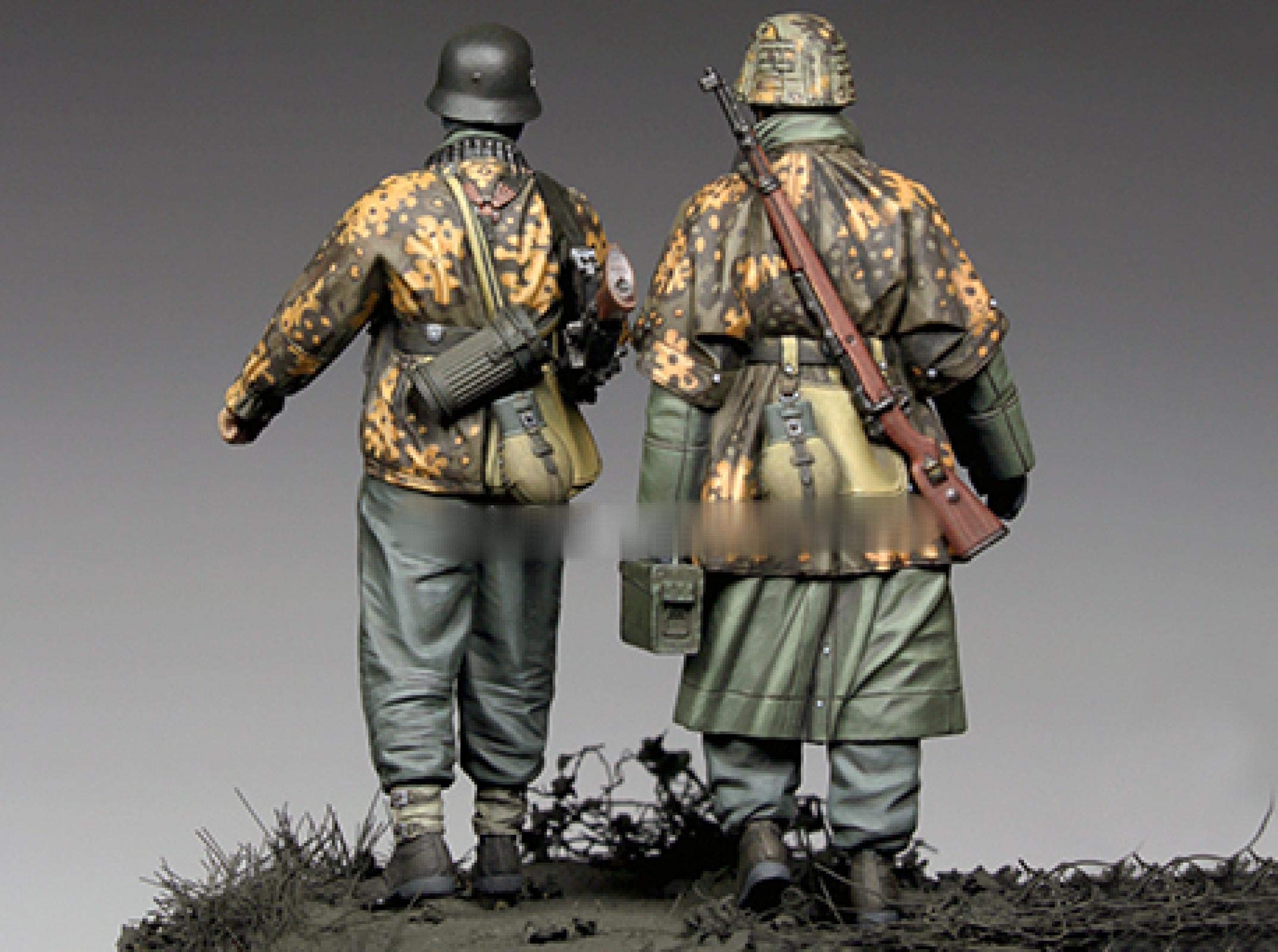 1/35 - 2 Figurines en résine 2ÈME GUERRE MONDIALE soldat + officier EUR 18,00 - FR
