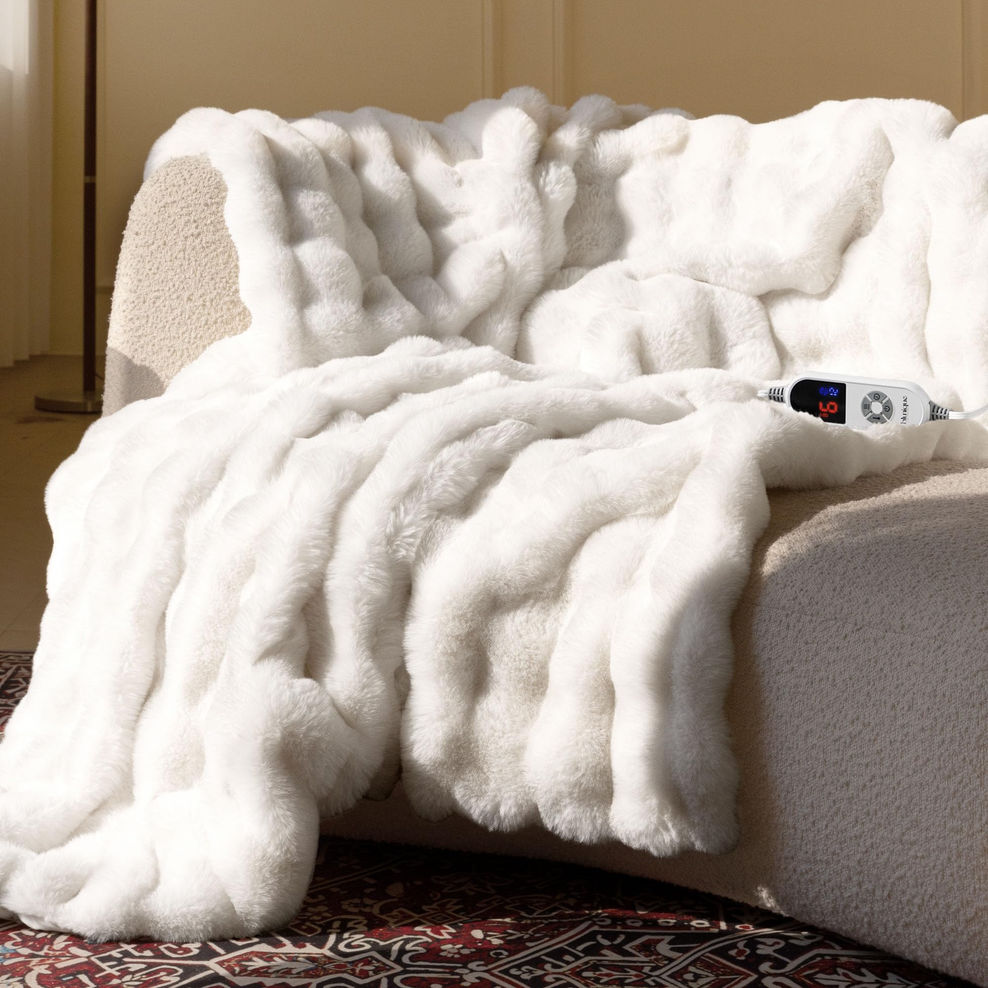 Electric Heated Blanket for Girls & Women, Soft & Luxurious, Faux Rabbit Fur Heating Throw Blankets, 6 Heat Settings, Overheat Protection, Quick Heating, Memory Function, Gift-Ready Design, 50"x60"