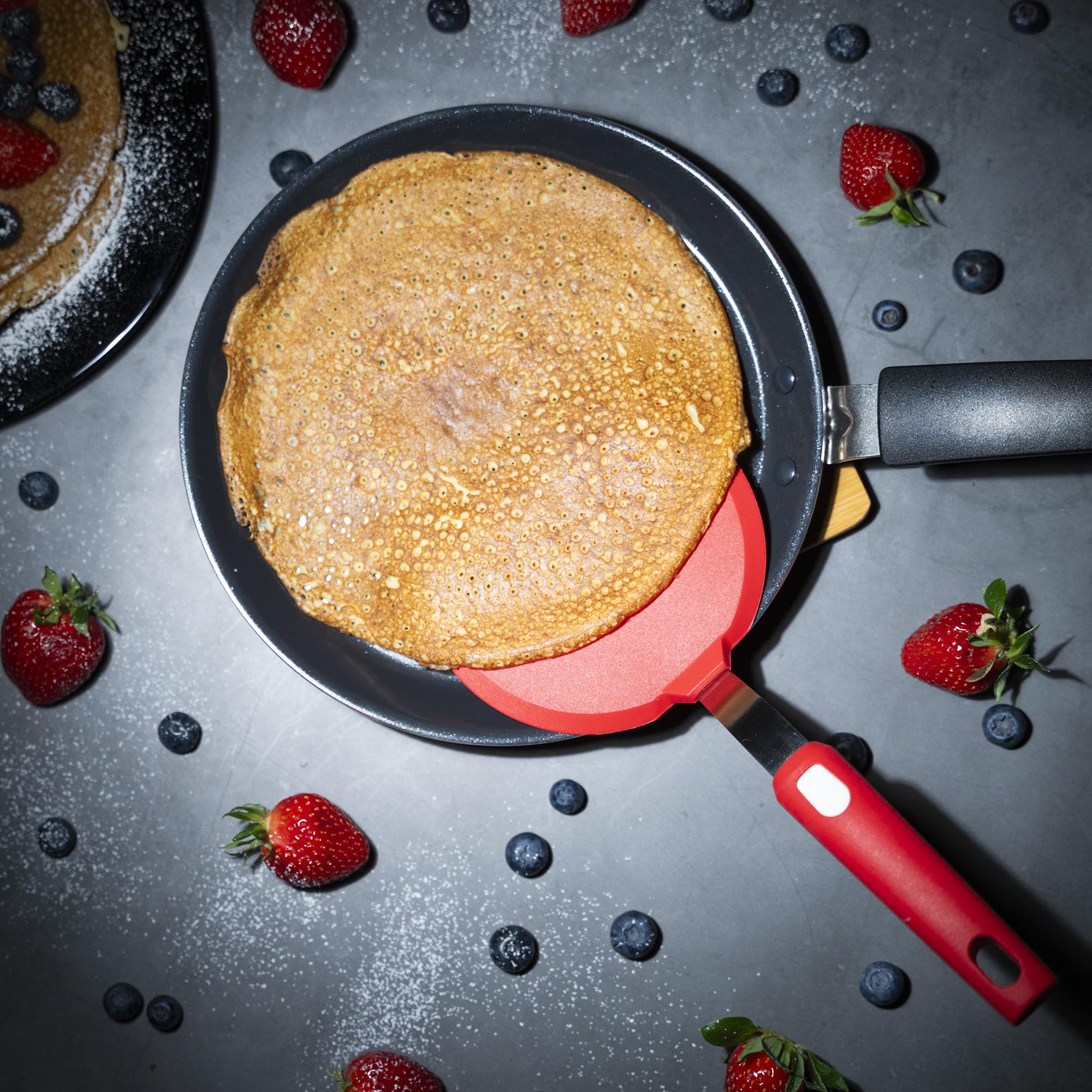 Espátula de silicona para panqueques | Aleta de borde biselado ancho con mango curvado de acero inoxidable | Cocina antiadherente resistente al calor