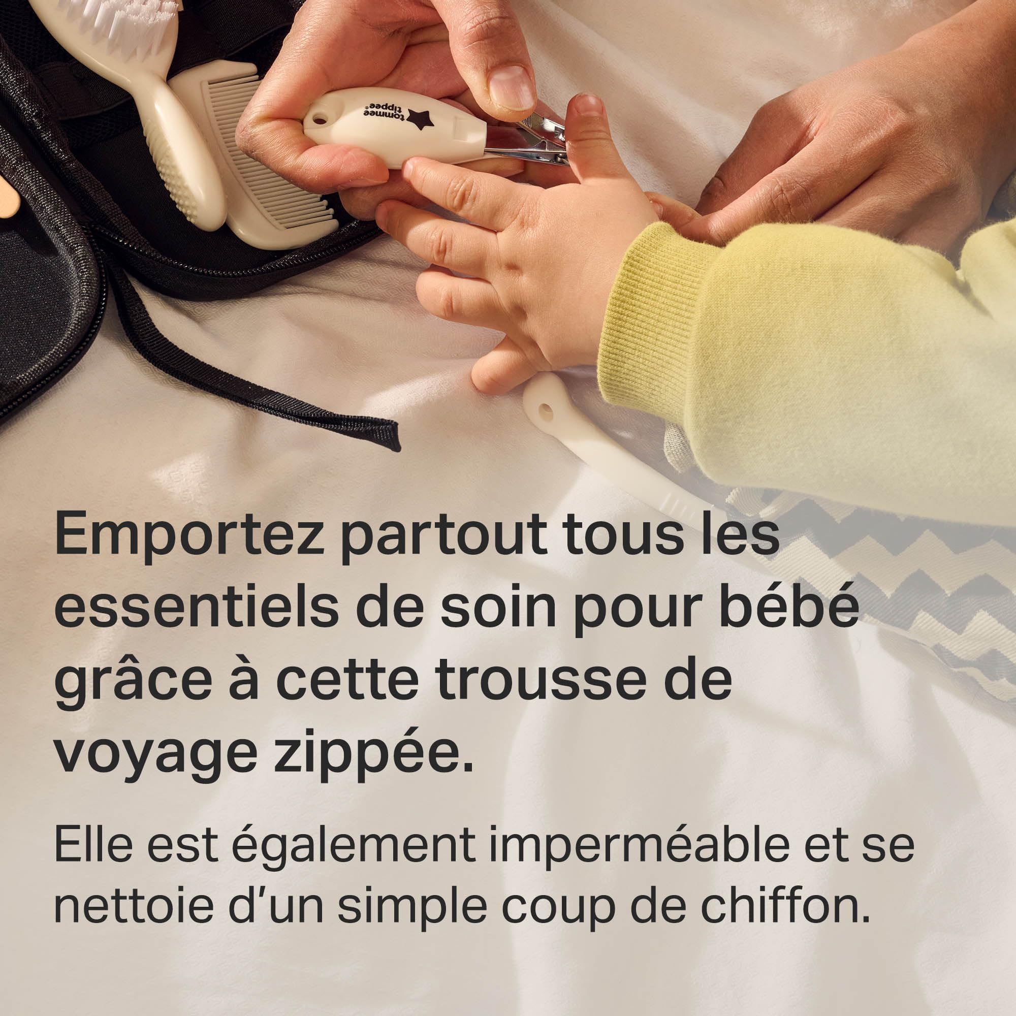 Tommee Tippee Kit de Soin Bébé, Trousse Complète et Transportable, Thermomètre et Ciseaux pour Bébé, Pratique et Hygiénique