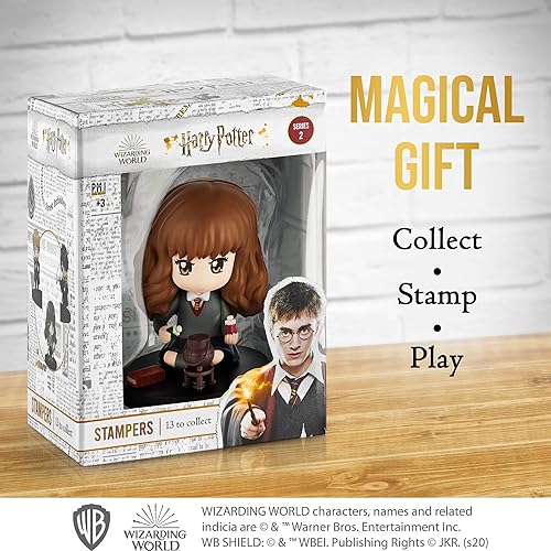 Miniatura 4 de Harry con Hedwig  de una colección de 13 sellos de Harry Potter  Regalos de Harry Potter y juguetes de Harry Potter  Los personajes más queridos de