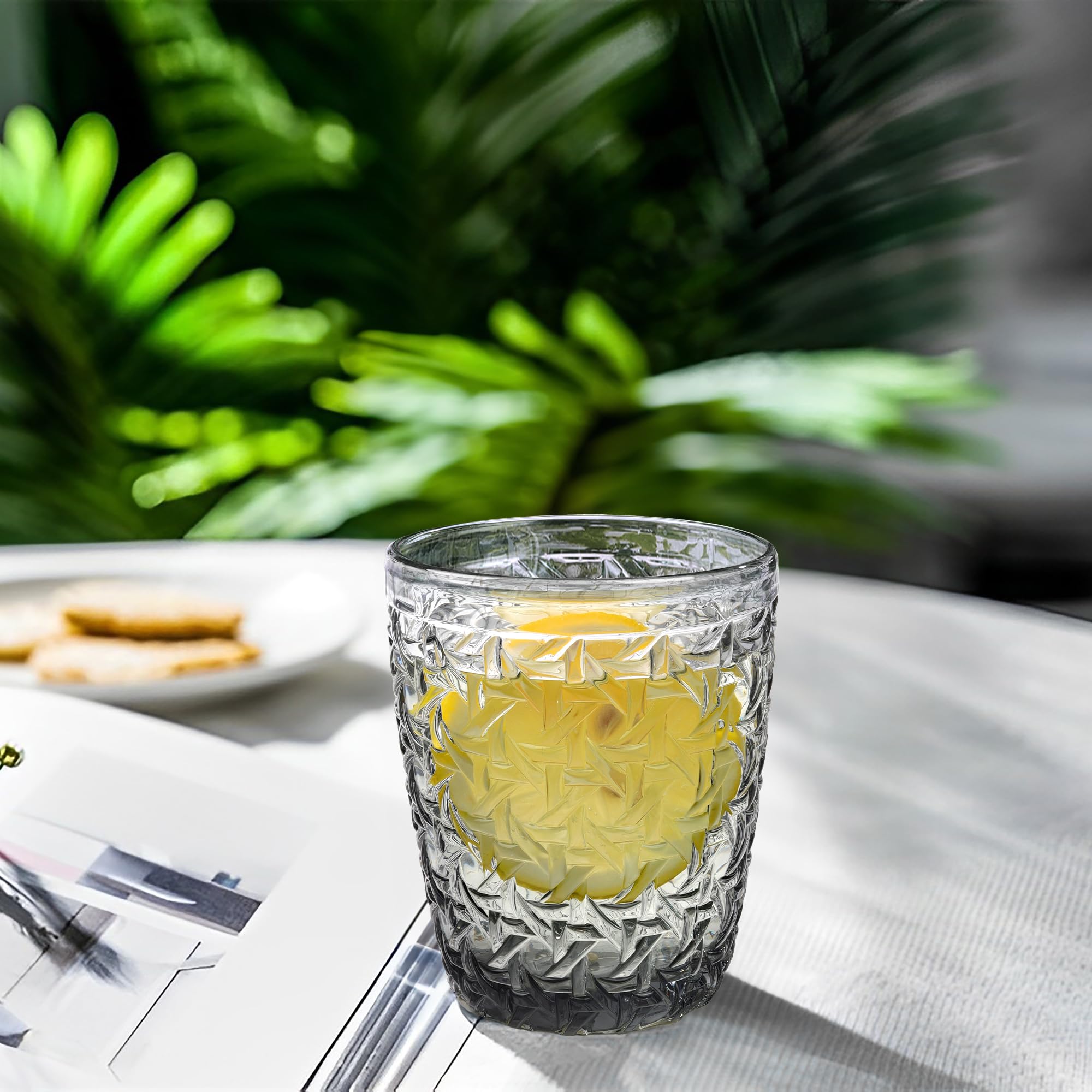 Joeyan Gris Verre a Eau,Empilable Verres à Boire Gobelet Vintage en Relief Fleur,pour Jus Boissons Bière Cocktail,300 ML,Lot de 6,Sécurité au Lave Vaisselle
