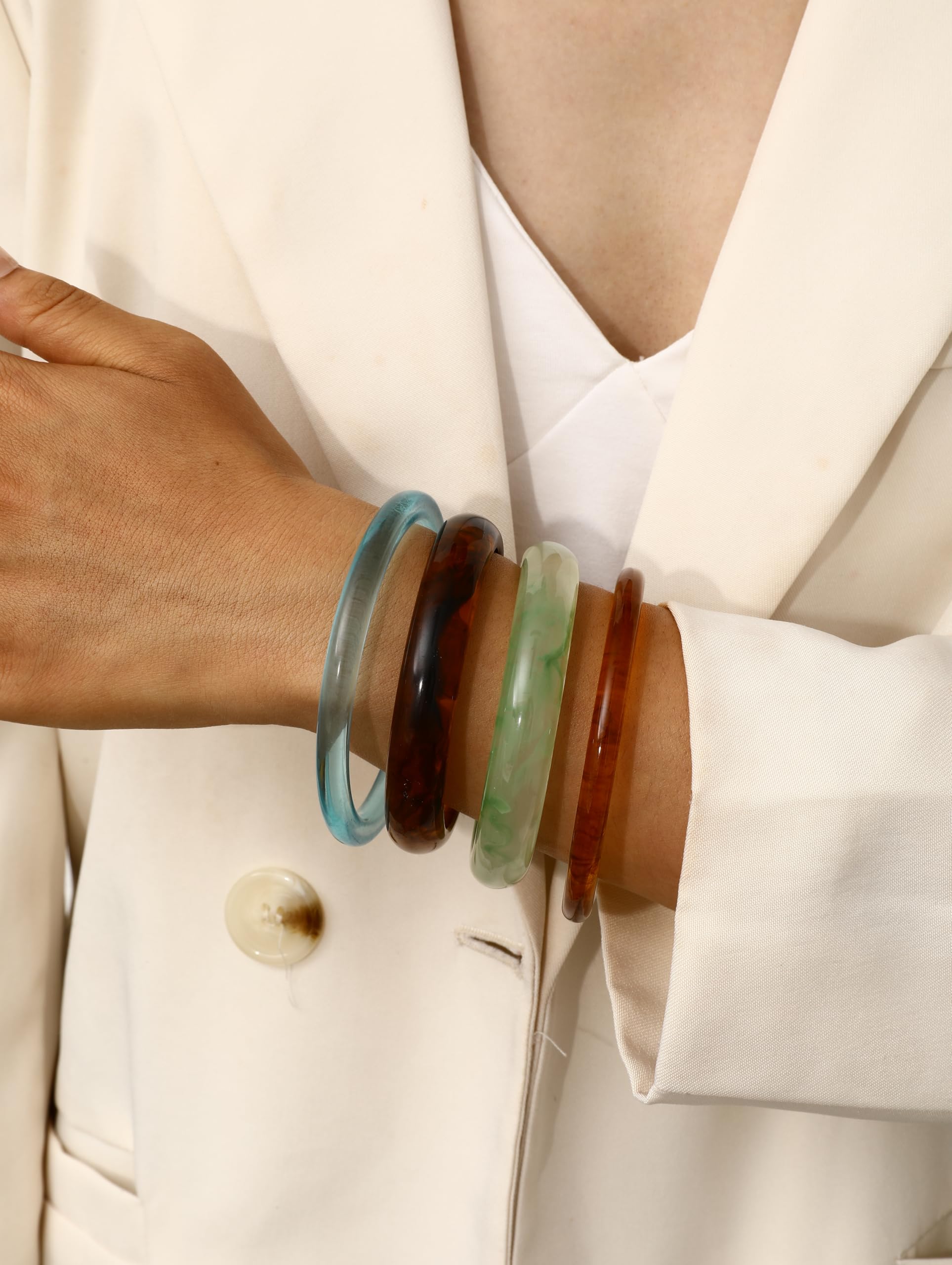 ÌF ME Acrylic Bangles Bohemian Bracelets for Women, Maillard Vintage Acrylic Resin Chunky Bangles Bracelets Fashions Thick Statement bangle Set view 5