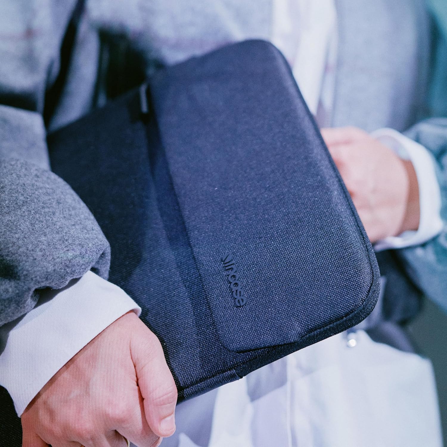 Incase Crosstown Sleeve with Woolenex – Vertical Orientation, Cushioned Protection, Durable Construction, External Slip Pocket – PC/Mac Sleeve (Black, 14" MacBooks/Laptops) - Image 6