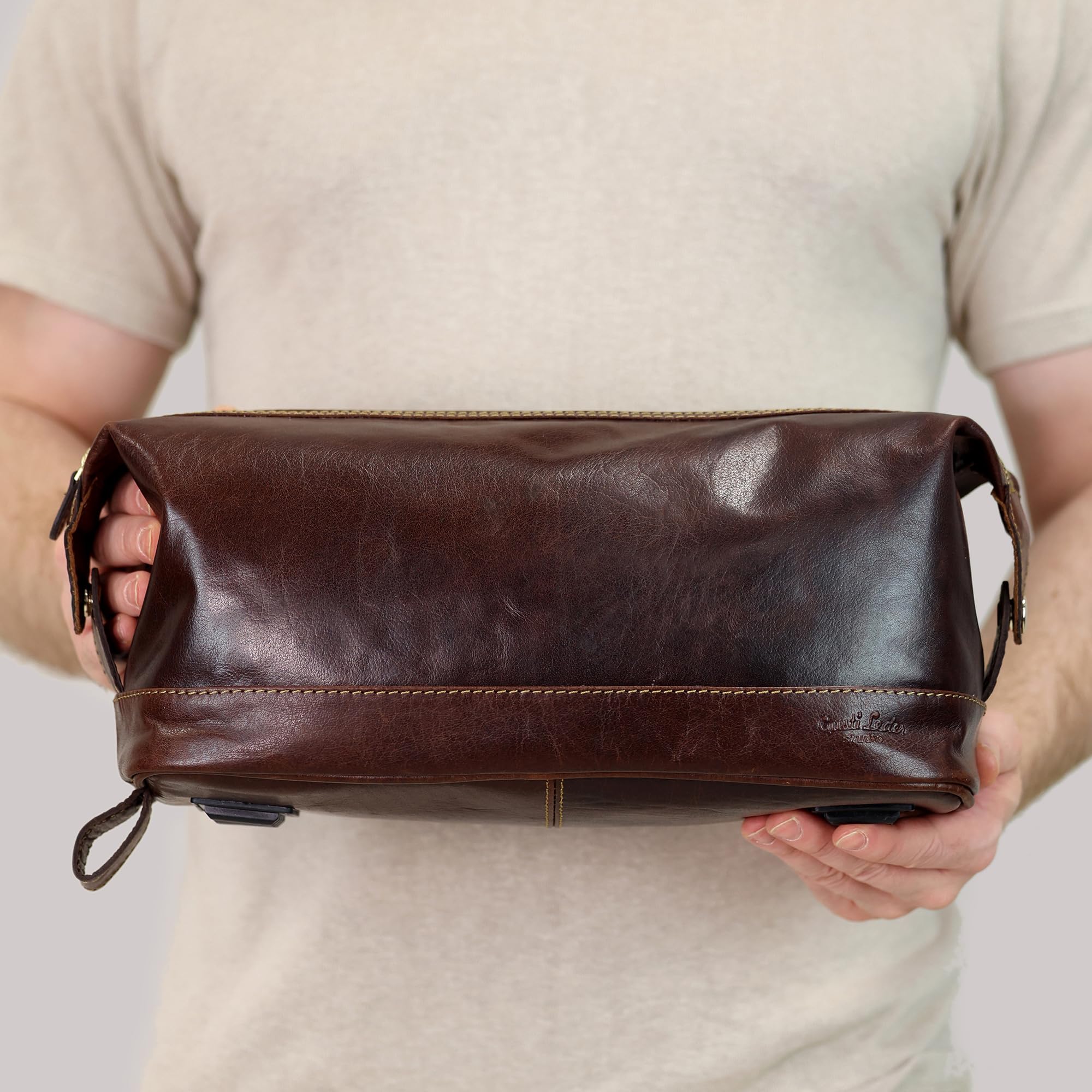 Gusti Waschtasche Leder - Anika Kulturtasche Kulturbeutel Kosmetiktasche Ledertasche groß für Damen Herren Braun Leder