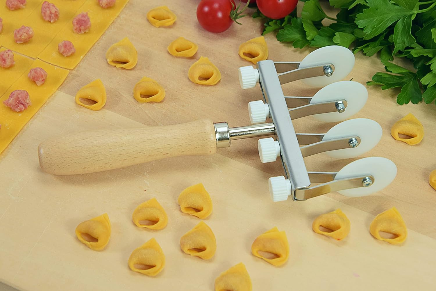Electric Centre Pasta Cutter Item 230 Bianco