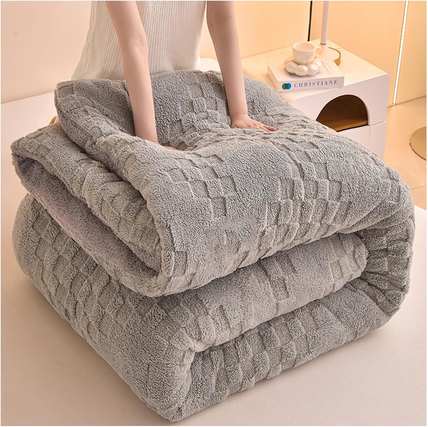 Duvet Cover, Microfiber Reversible Quilt Cozy Thick Winter Blanket, Microfiber Reversible Quilt Blanket Bed, for Winter Naps At Home (B,150x200cm/2.5kg)
