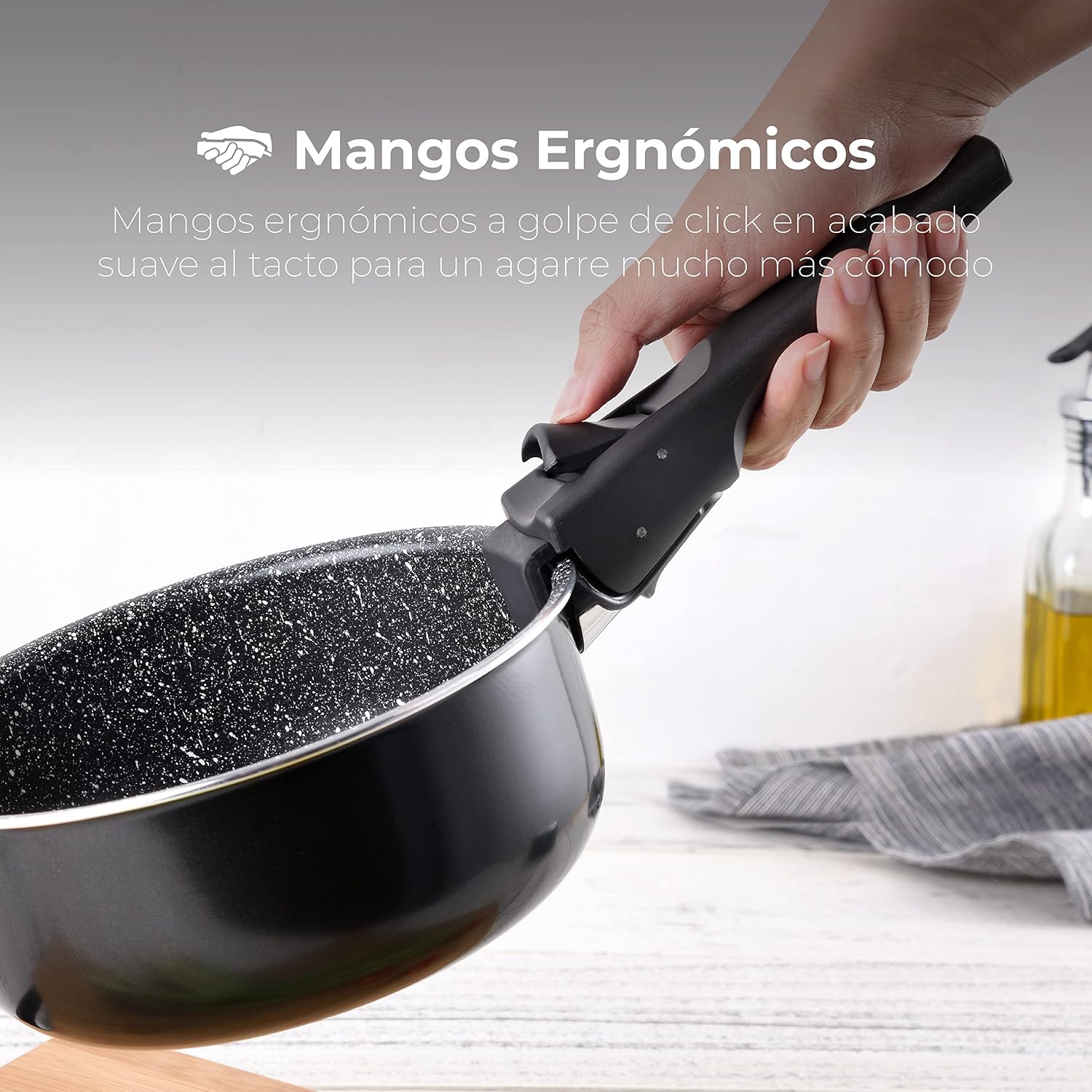 Set of 3 saucepans Ø16 + 18 + 20 cm pressed aluminium suitable for induction click & cook black with handle