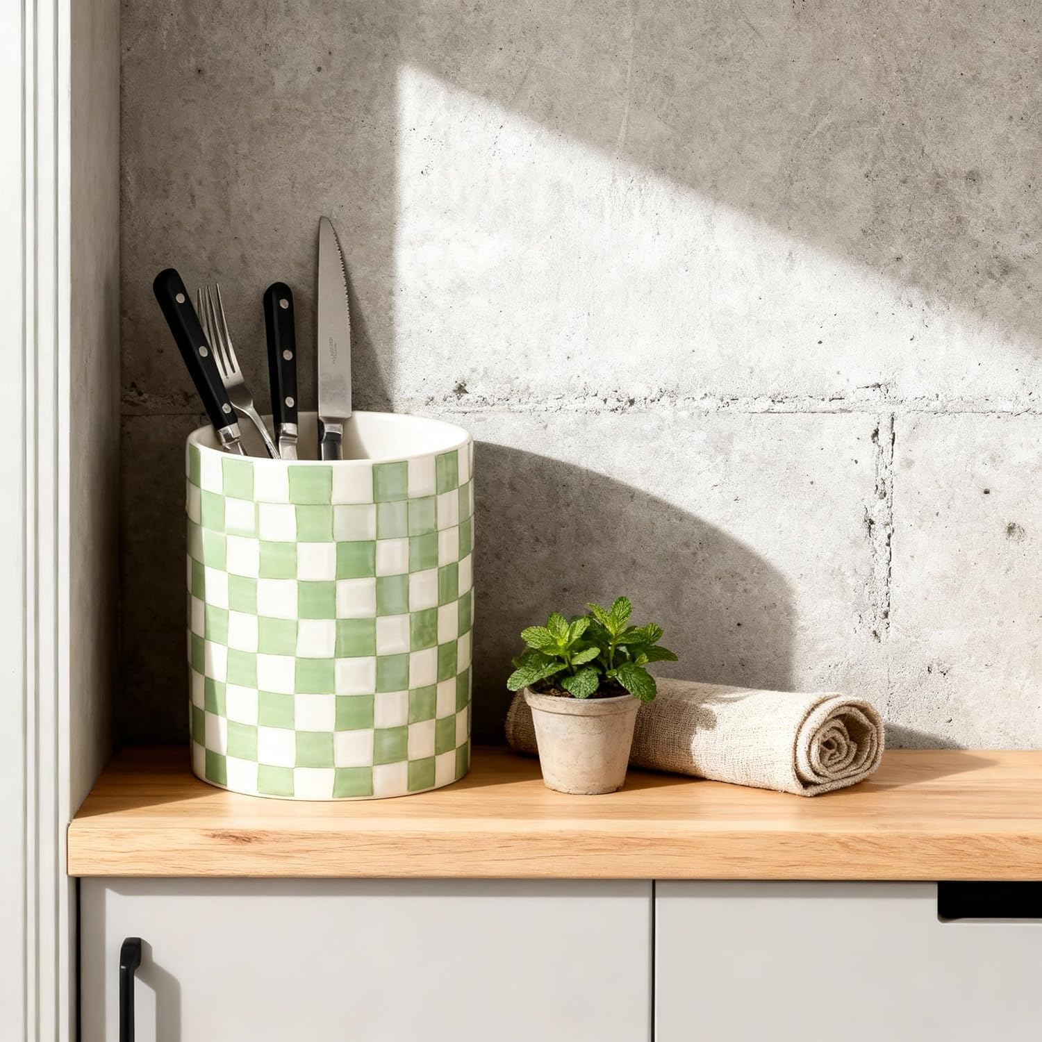 Checkered Kitchen Utensil Holder,Green Ceramic Cooking Utensil Holder Modern Utensil Crocks for Kitchen Counter,Housewarming Gift, Farmhouse Kitchen Decor and Accessories (6.3IN)