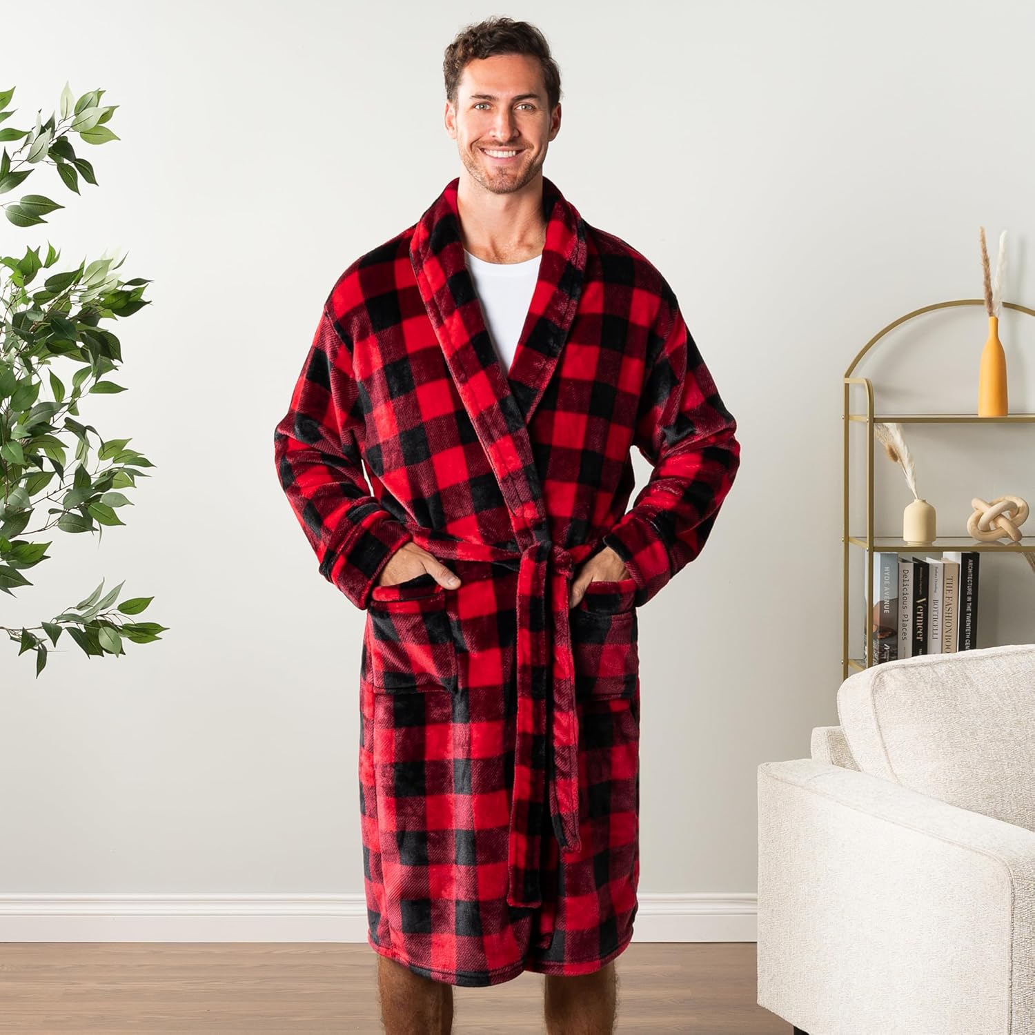PAVILIA Mens Soft Robe | Warm Fleece Robes for Men, Soft Spa Bathrobe with Shawl Collar and Pockets - Image 7