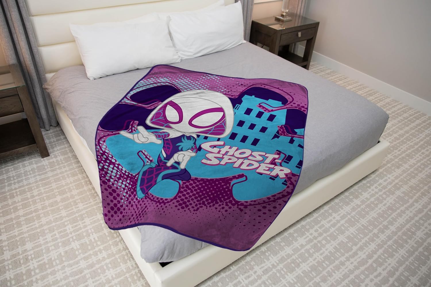 Jay Franco Spidey and His Amazing Friends Ghost Spider Gwen Throw Blanket - Measures 46 x 60 inches, Kids Bedding Features Gwen Stacy - Fade Resistant Super Soft Fleece (Official Marvel Product)