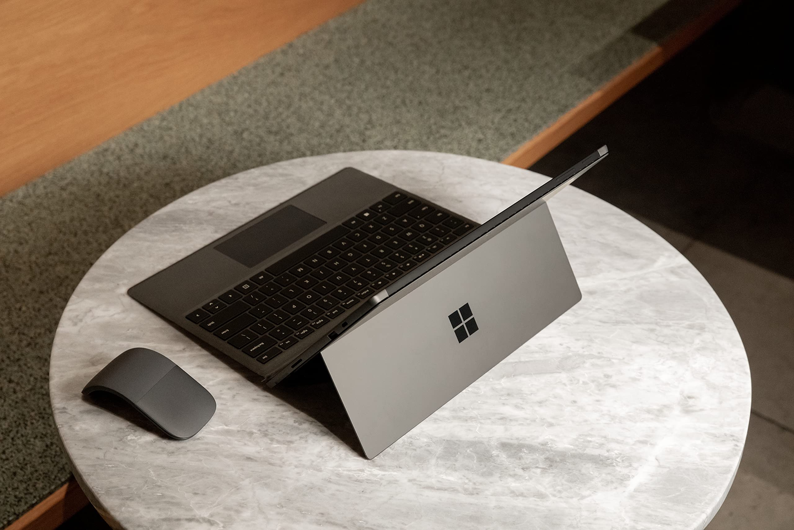 2019 Microsoft Surface Pro 7 con Intel Core i5-1035G4 (12.3-pollici, 8GB RAM, 128GB SSD) Platino (Ricondizionato)
