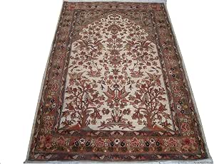 Bird Love Tree Life Hand Knotted Silk Wool Area Rug (6 x 4')
