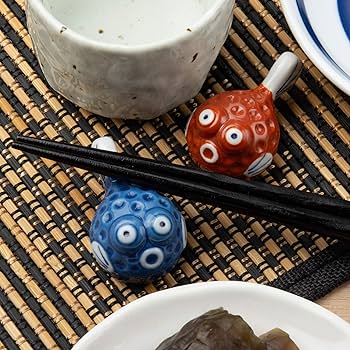 Amazon｜TAMAKI 箸置き 赤 4.7×2.9×2.5cm T-753392 5個入